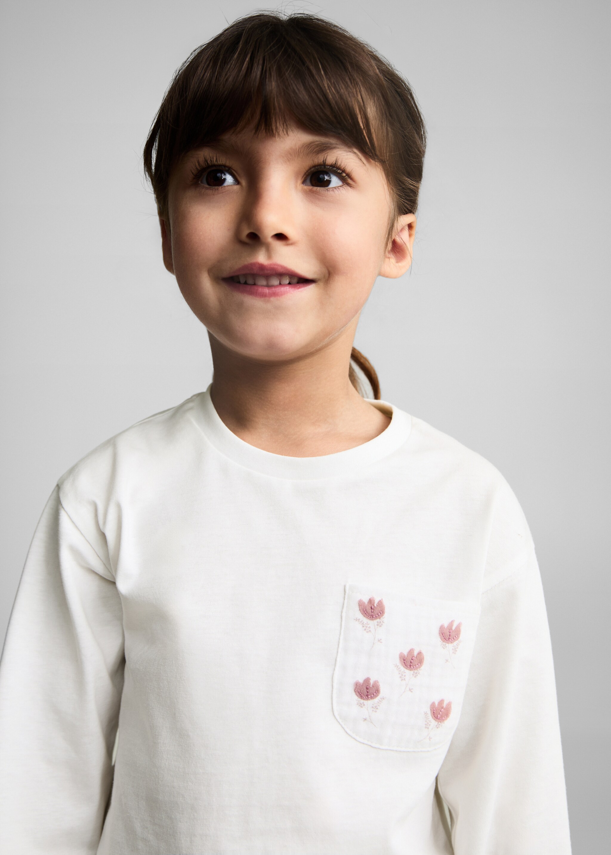 T-Shirt mit geblümter Brusttasche - Detail des Artikels 1