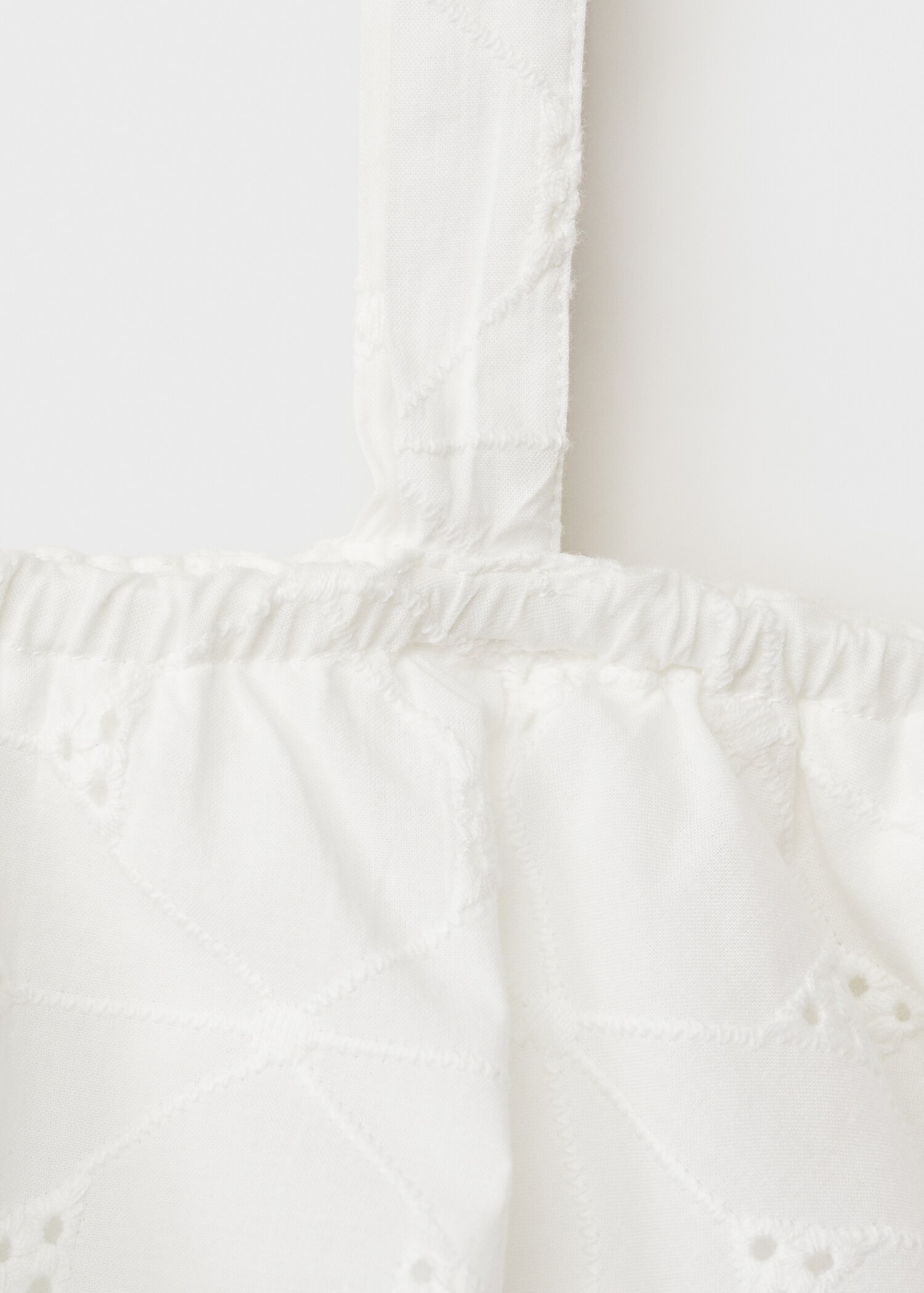 Asymmetrische Bluse mit Stickerei - Detail des Artikels 0