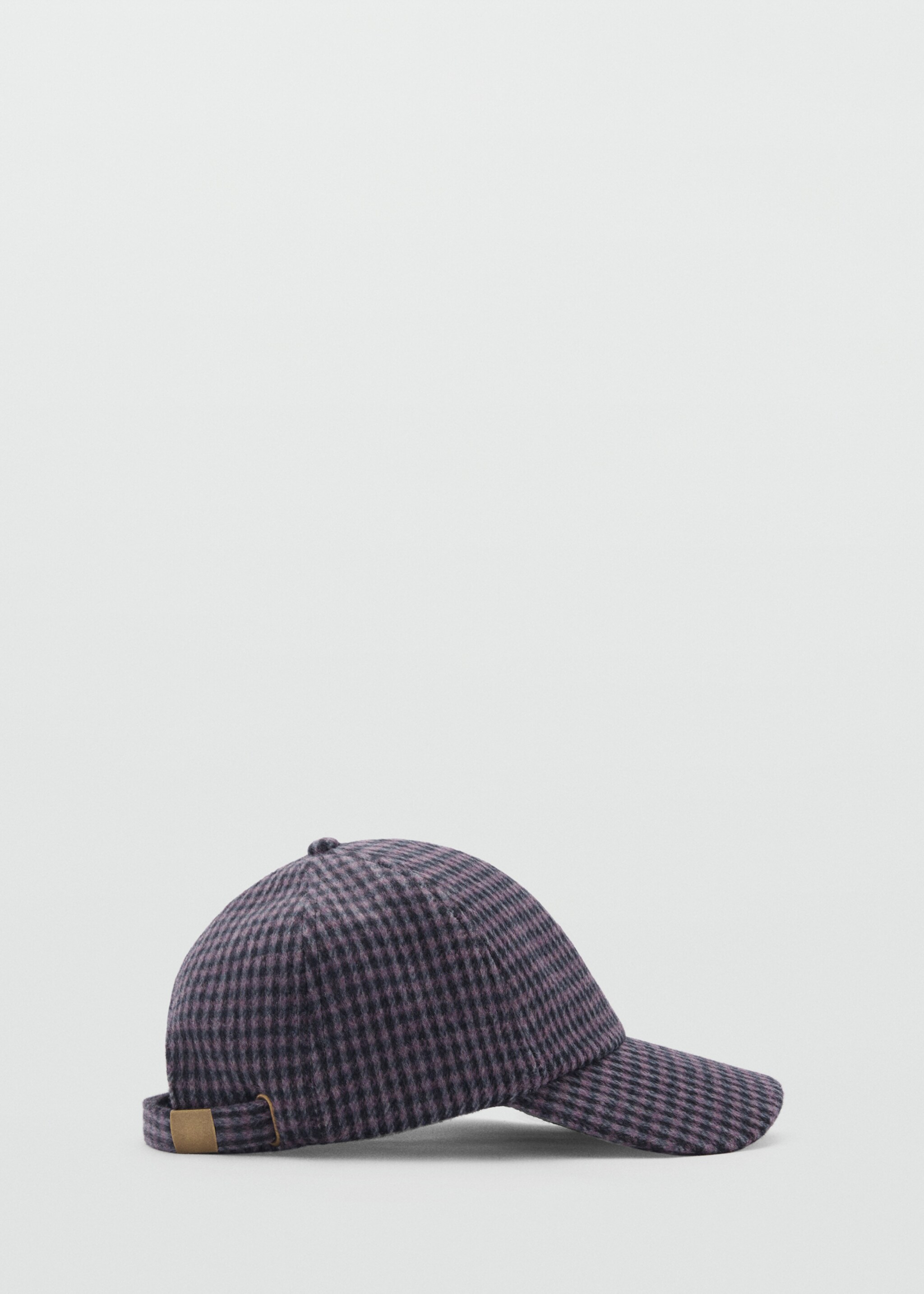 Cap with visor - Article without model