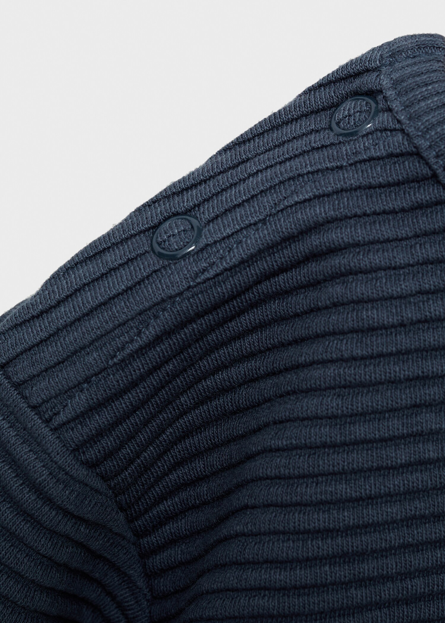 Textured knit sweatshirt - Details of the article 0