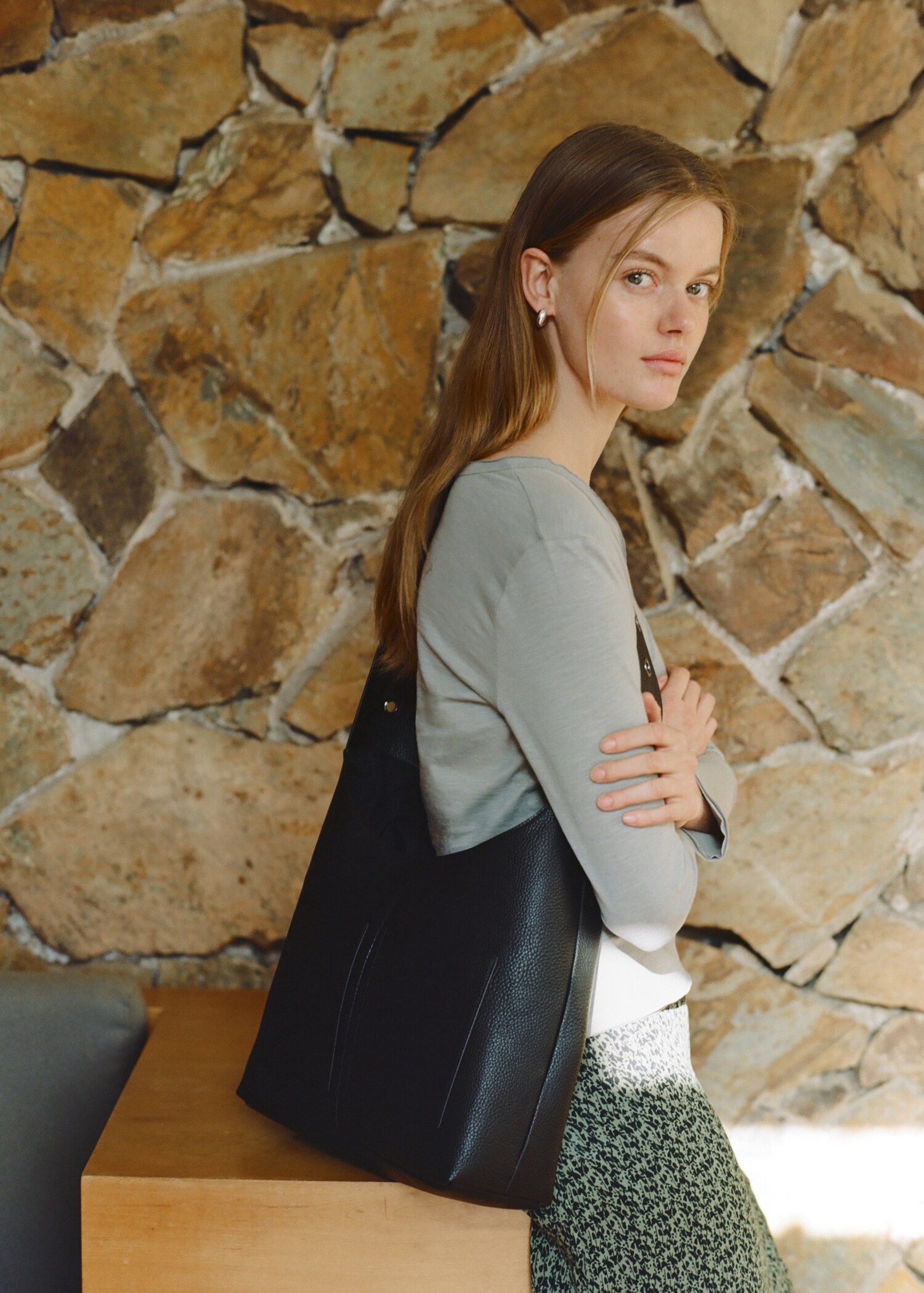 Henkeltasche mit Nieten - Detail des Artikels 5