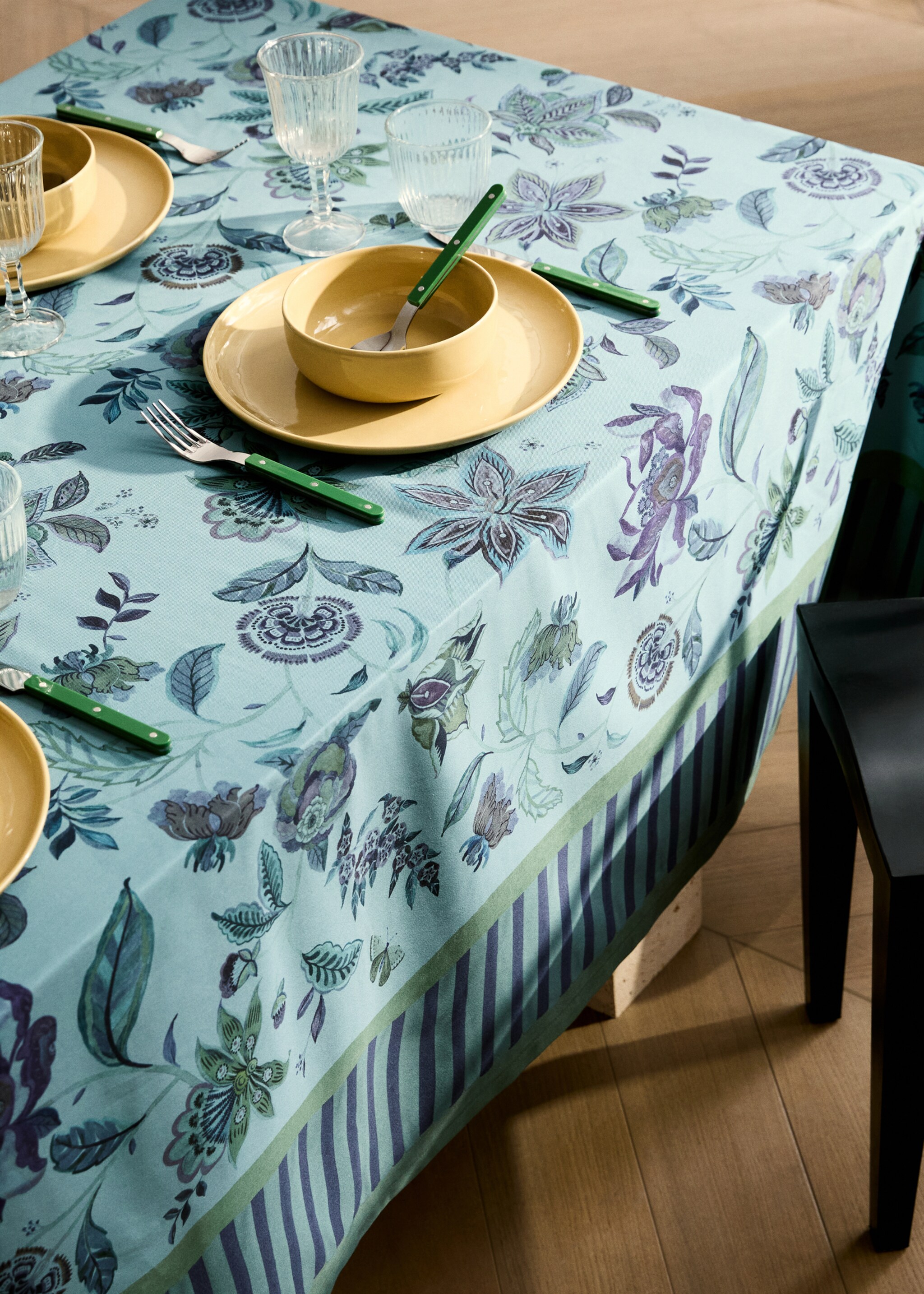 Katoenen tafelkleed met bloemenprint voor 6 tot 8 personen - Detail van het artikel 7
