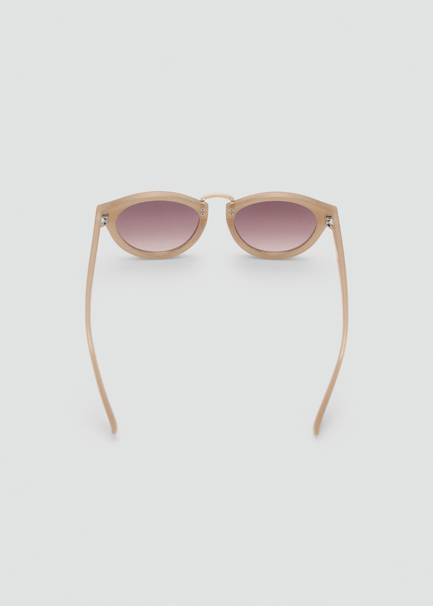 Sonnenbrille mit Metallsteg - Detail des Artikels 1