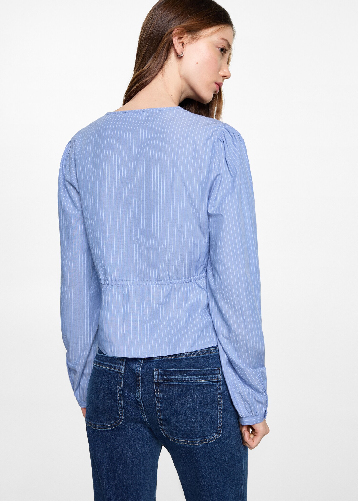 Striped bow blouse - Reverse of the article