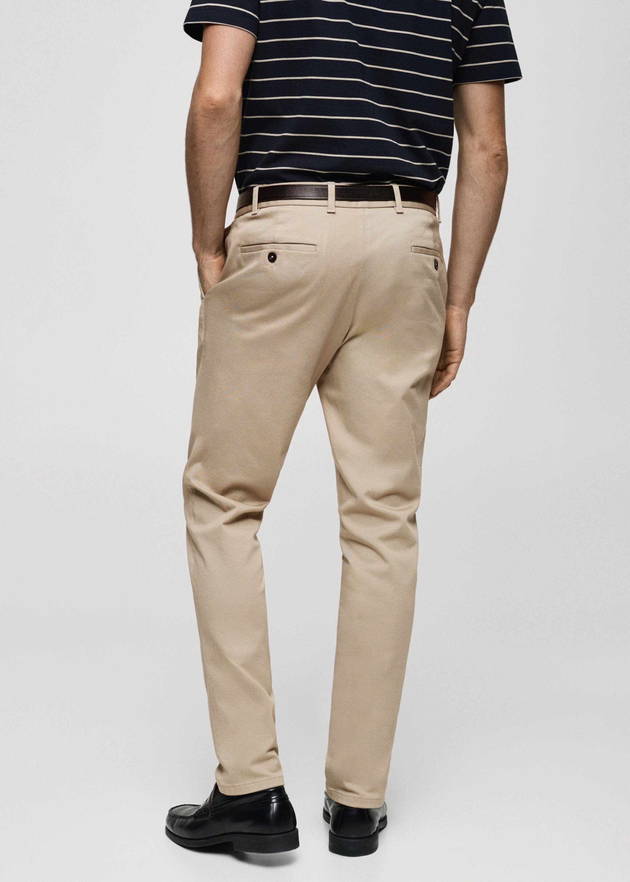 Pantalon Barna slim-fit en sergé - Verso de l’article