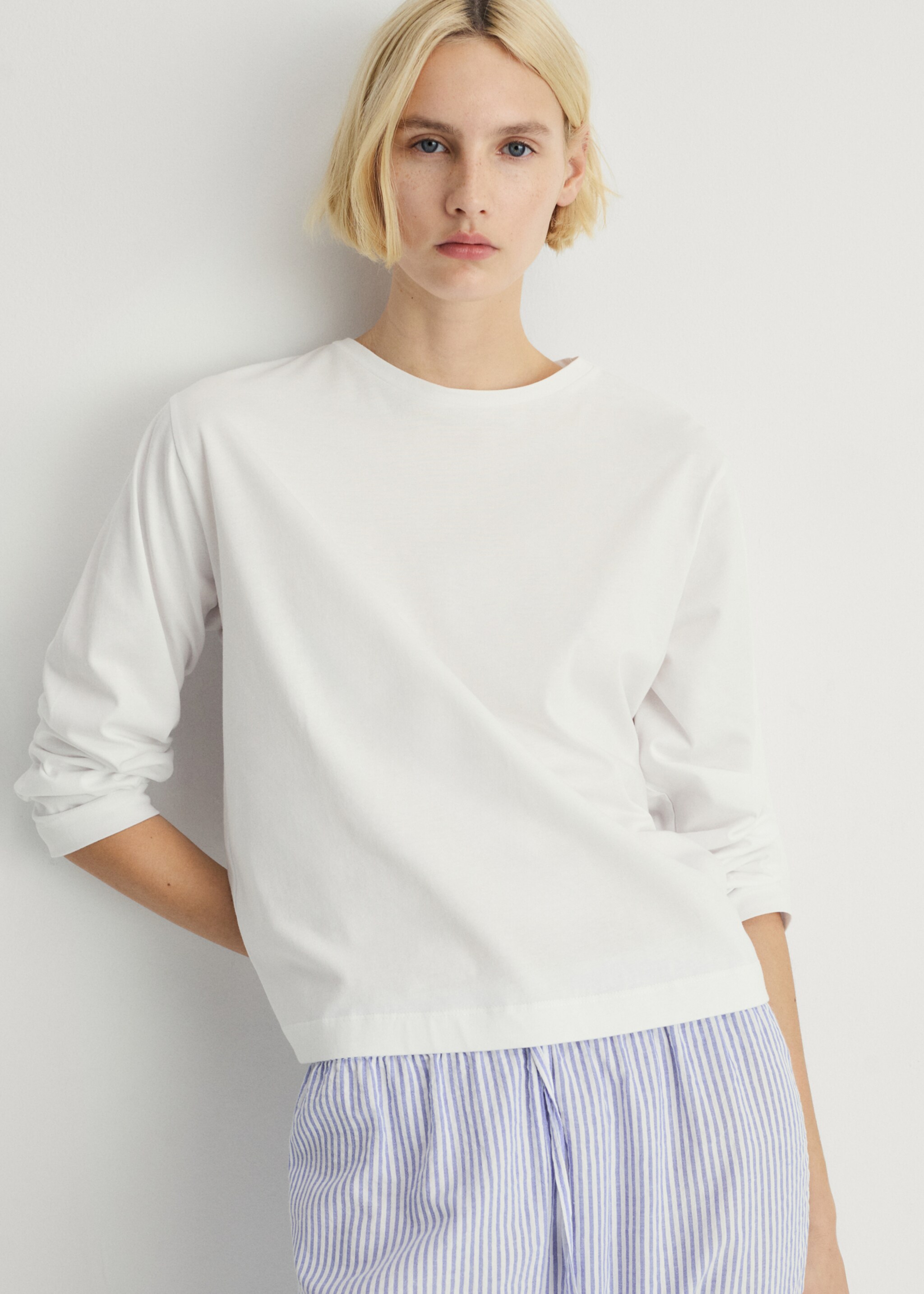 Seersucker striped two piece pajamas - Medium plane