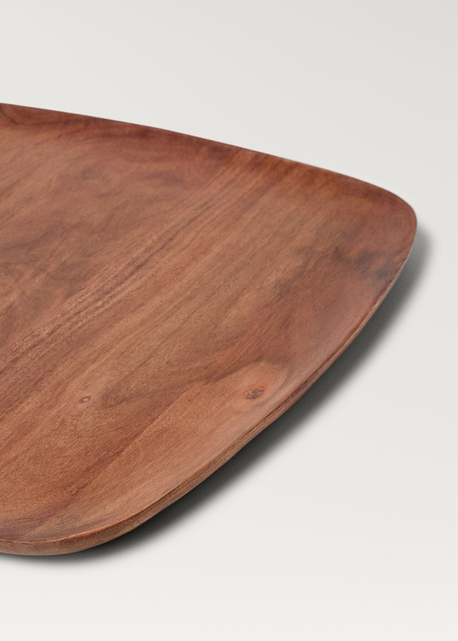 Medium square wooden decorative tray - Details of the article 2