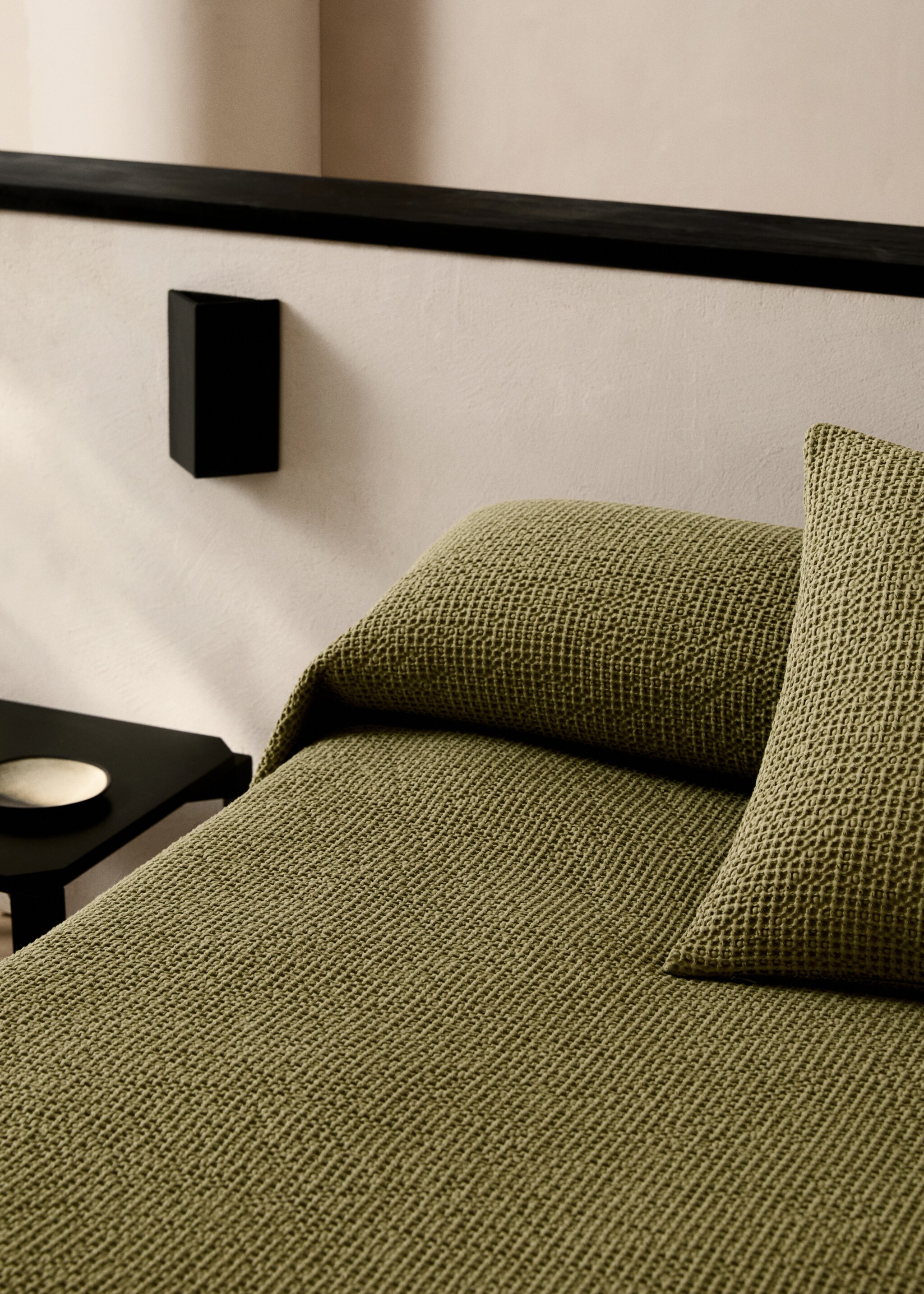 Garment-dyed waffle cotton bedspread for 130/150 cm bed - Details of the article 7
