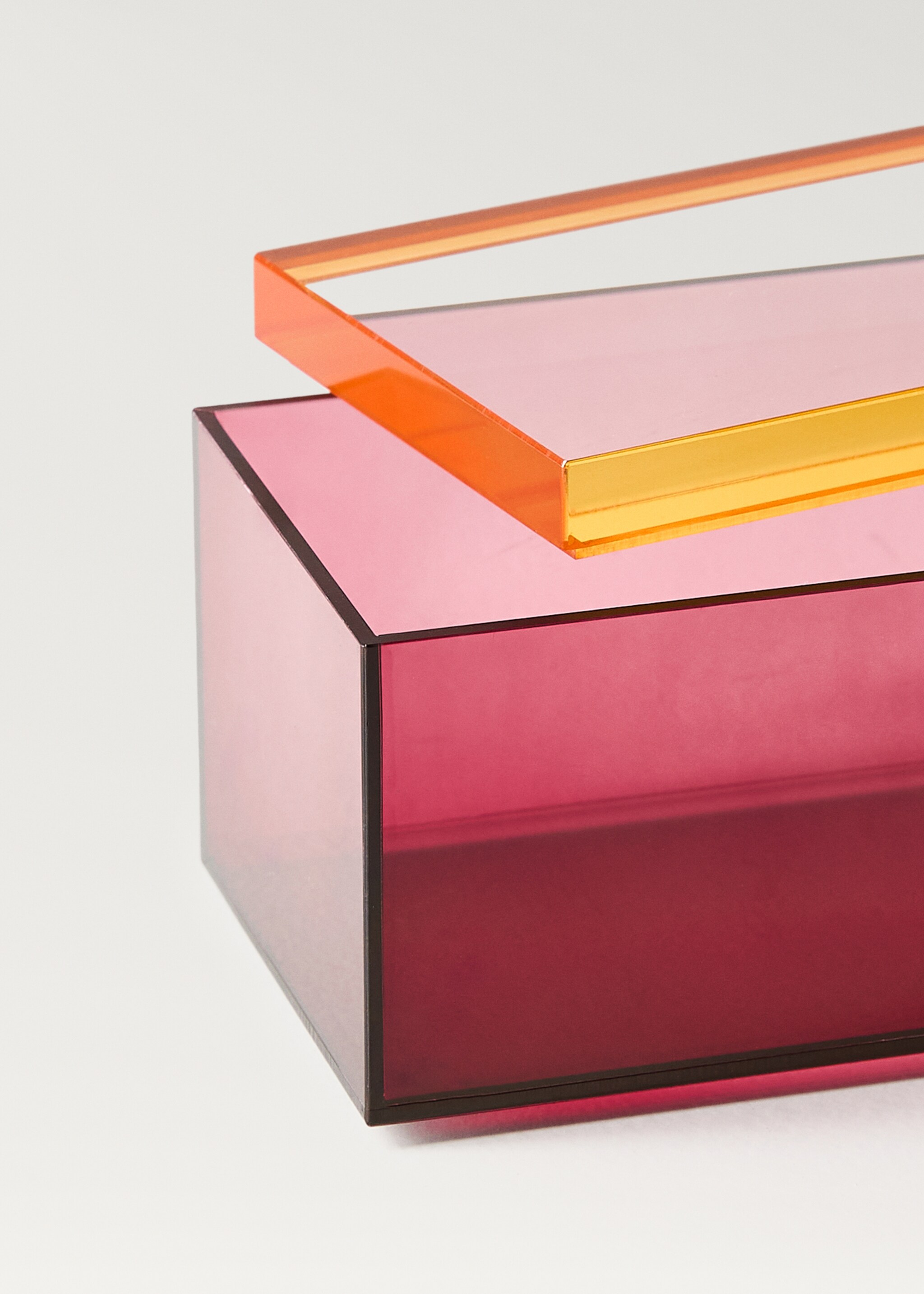 Large two-tone acrylic box - Details of the article 3