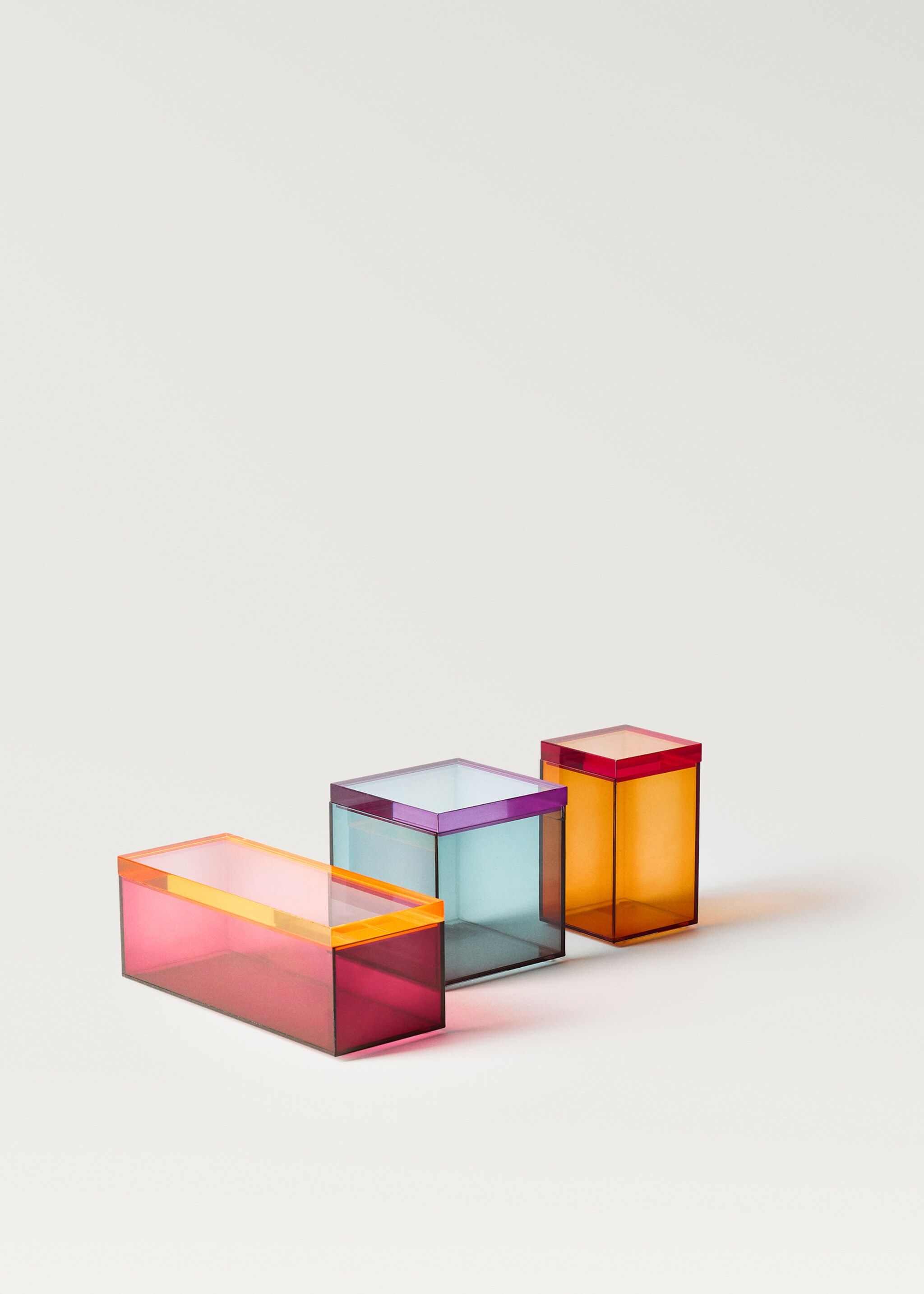 Medium two-tone acrylic box - Details of the article 4