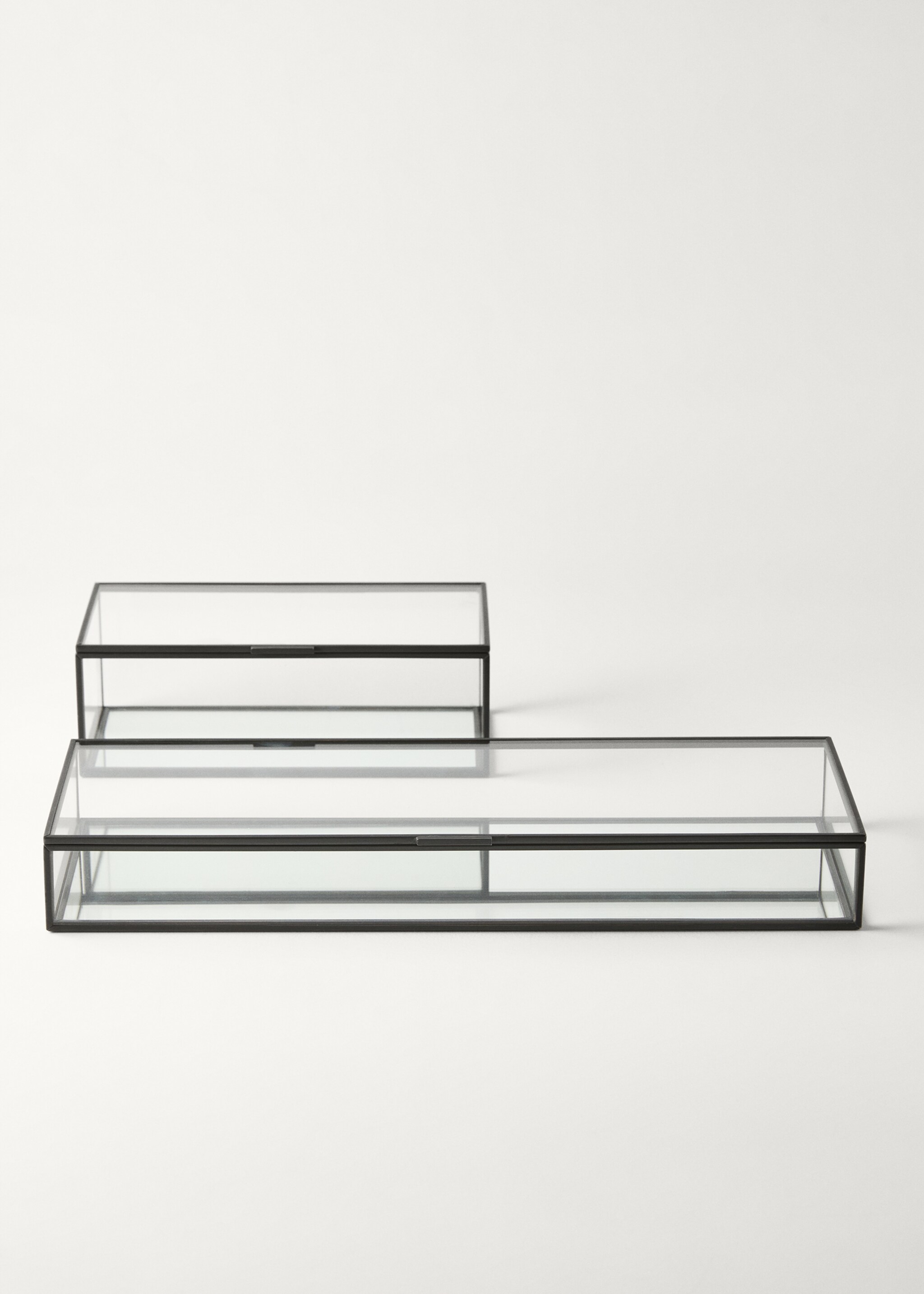 Small glass and metal jewellery box - Details of the article 4