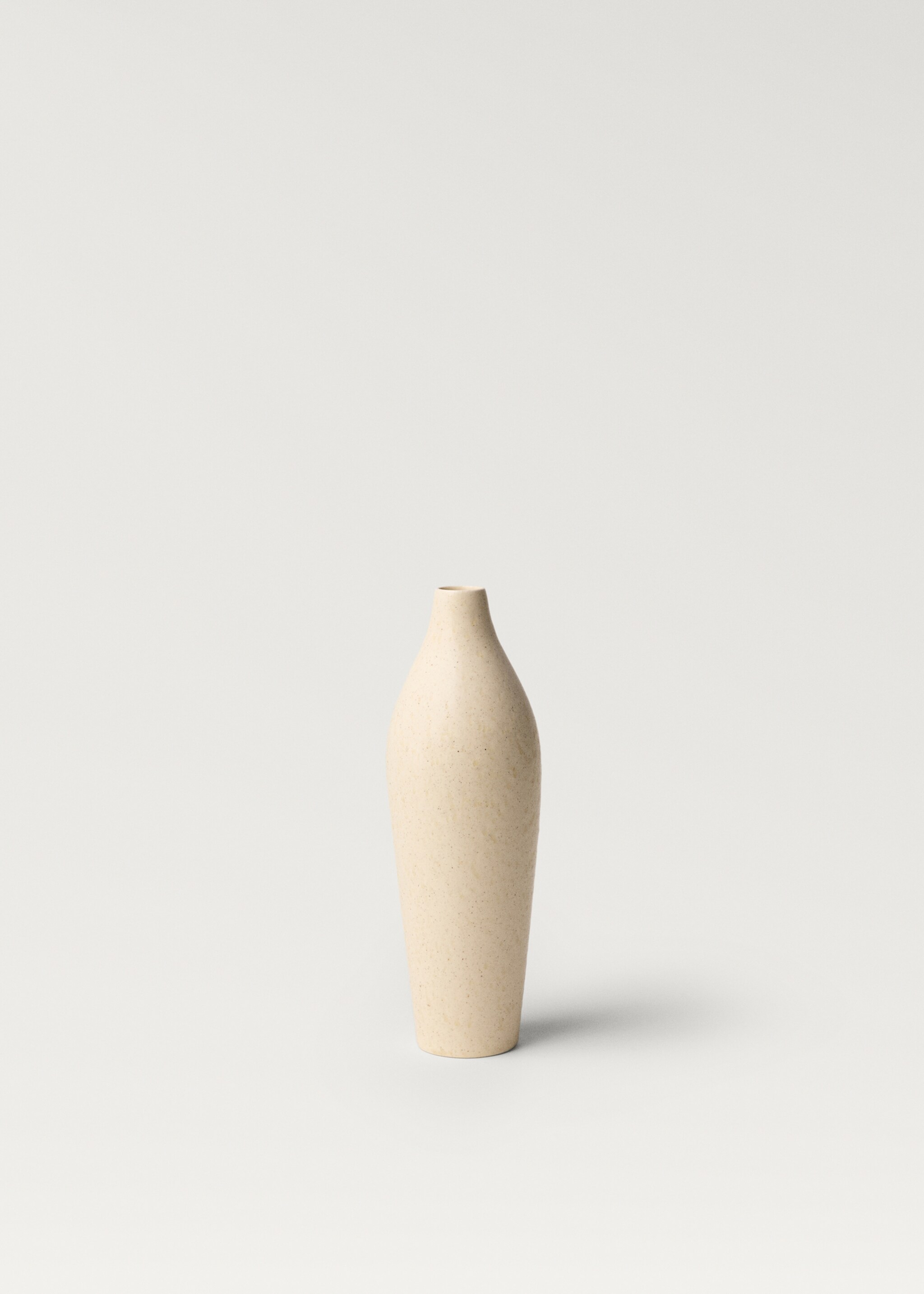 Small china vase with elongated design - Article without model