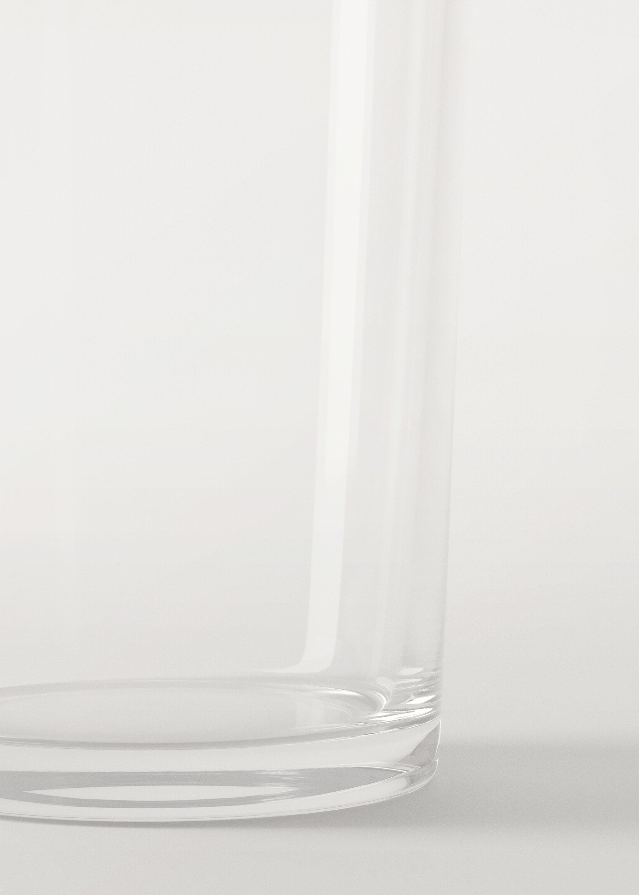 Large glass with plain design - Details of the article 2
