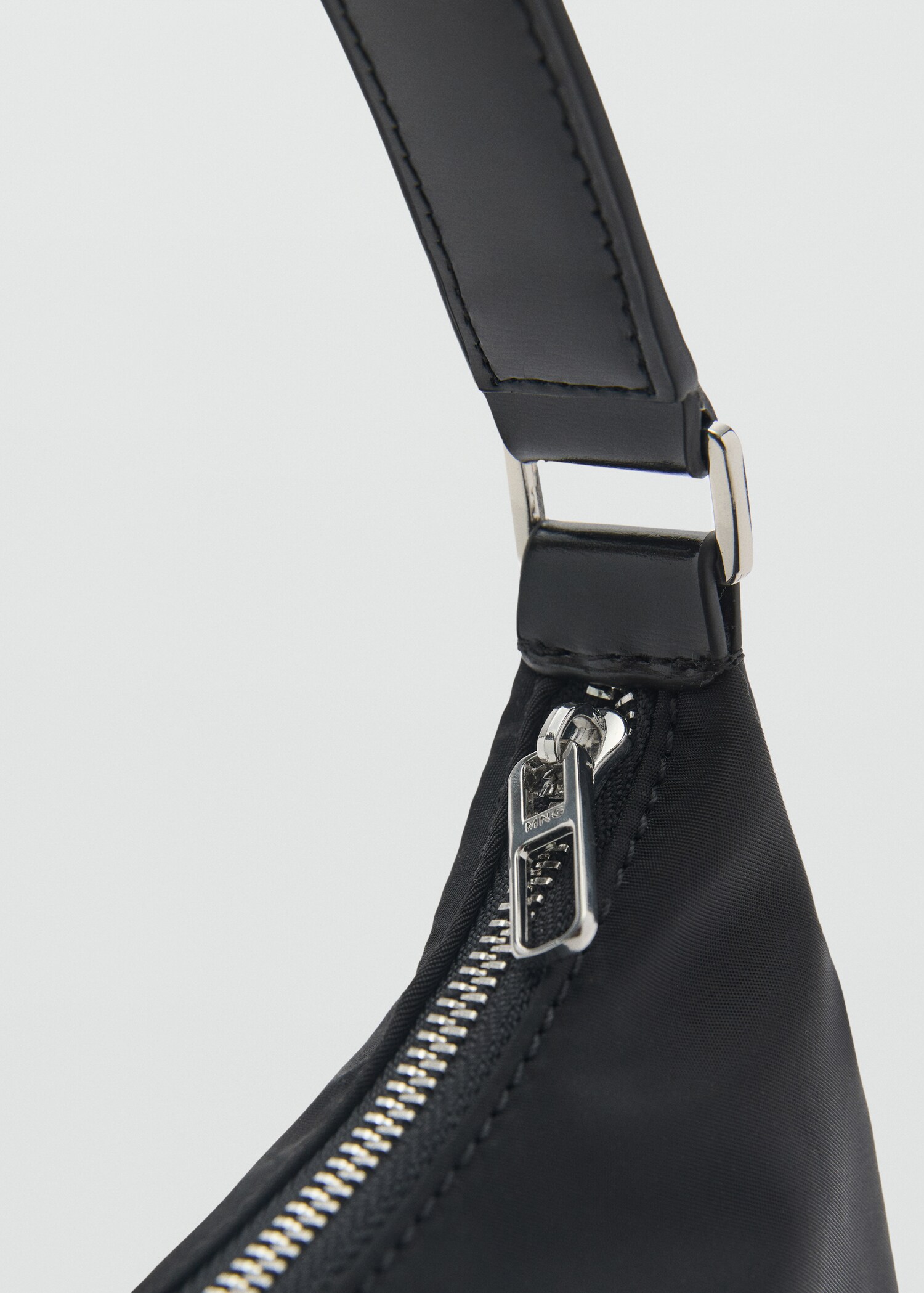 Nylon shoulder bag - Details of the article 2