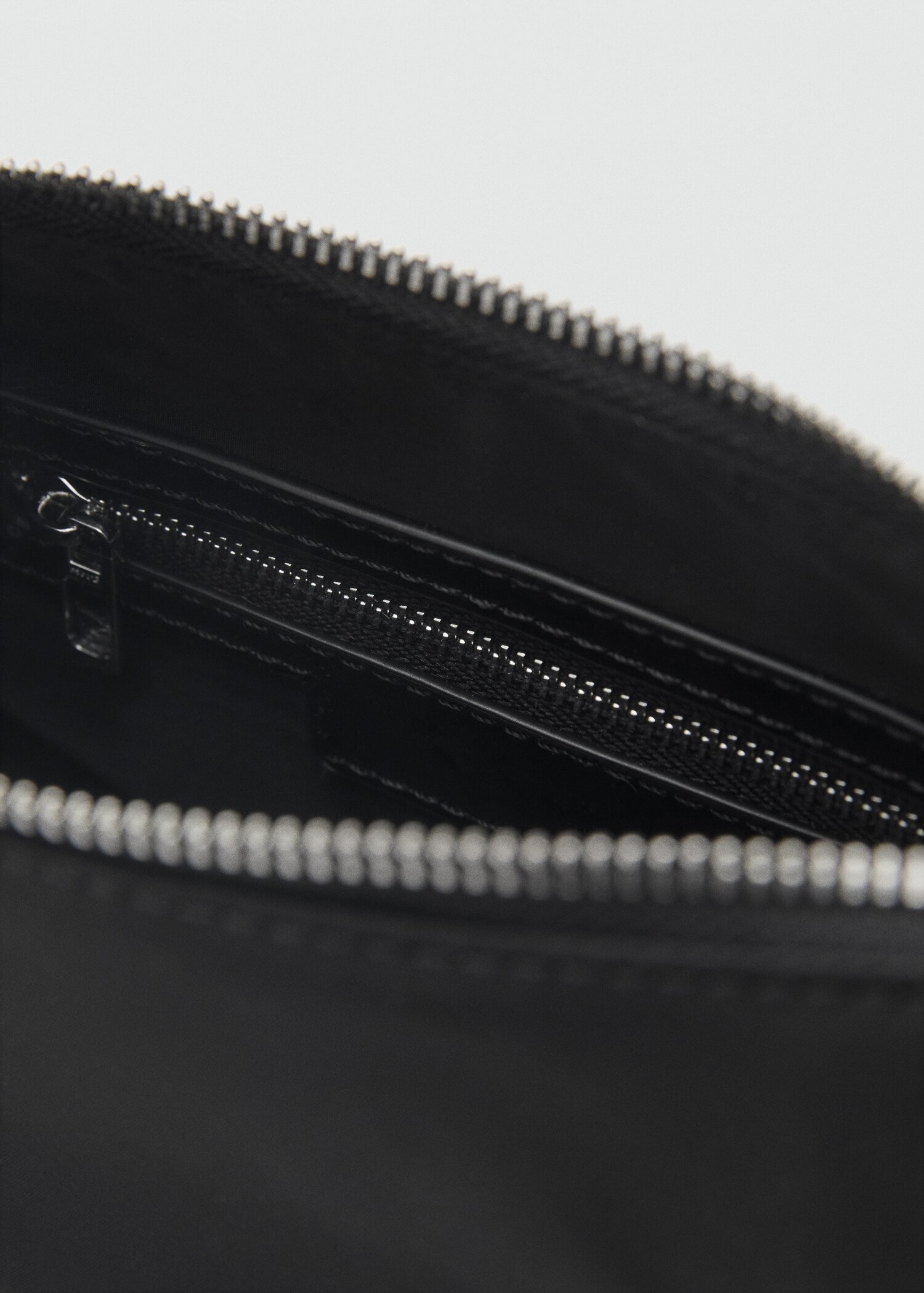 Nylon shoulder bag - Details of the article 3