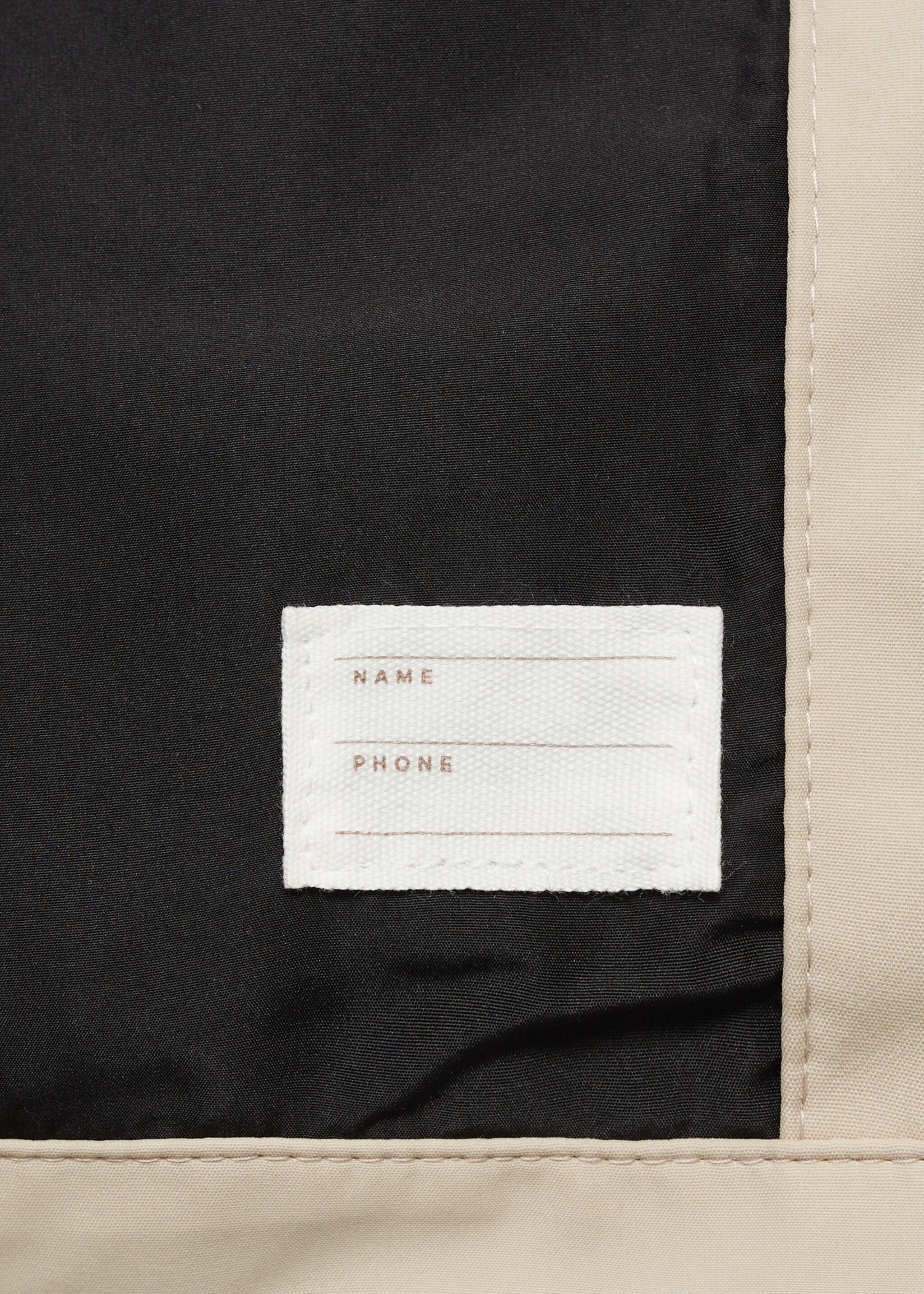 Hooded parka with pocket - Details of the article 0