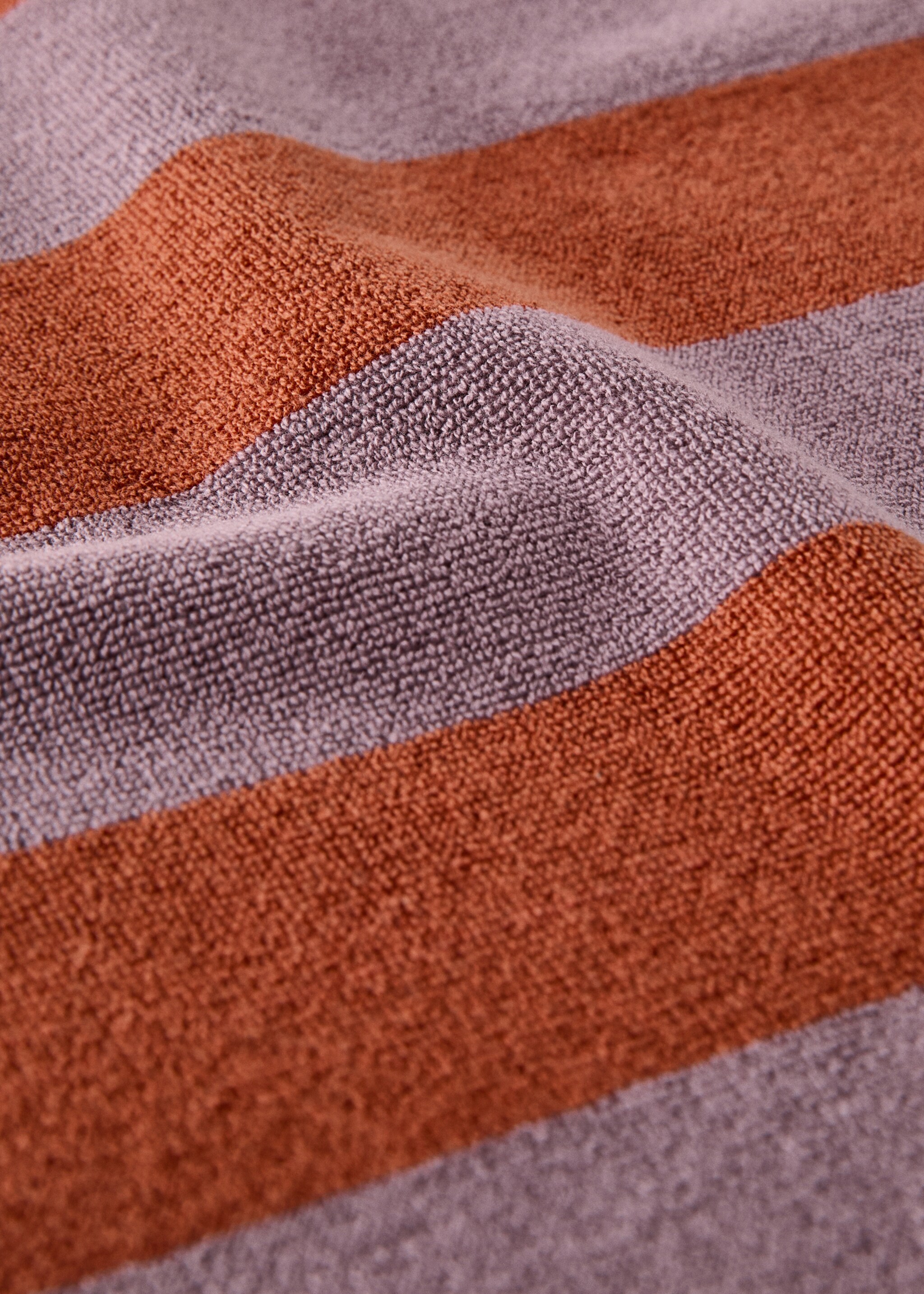 Two-tone striped bath rug - Details of the article 1