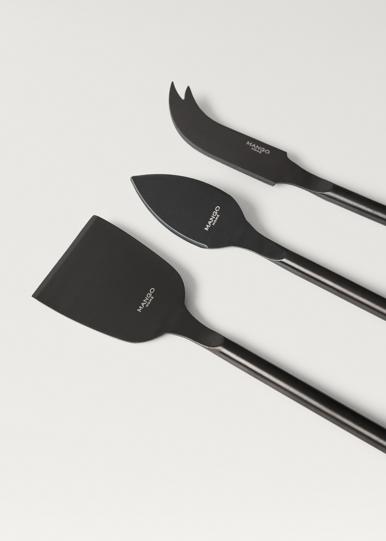 Set of 3 matte steel cheese knives - Details of the article 1