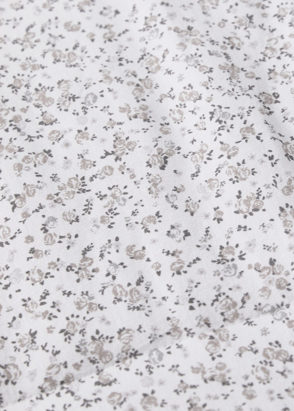 Children’s cotton portable changing table with mini-flower print