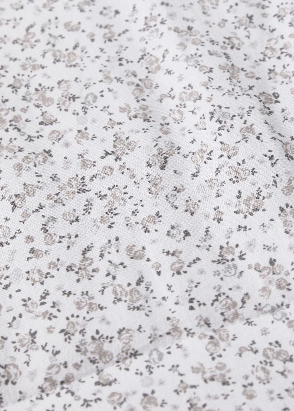 Children’s cotton portable changing table with mini-flower print