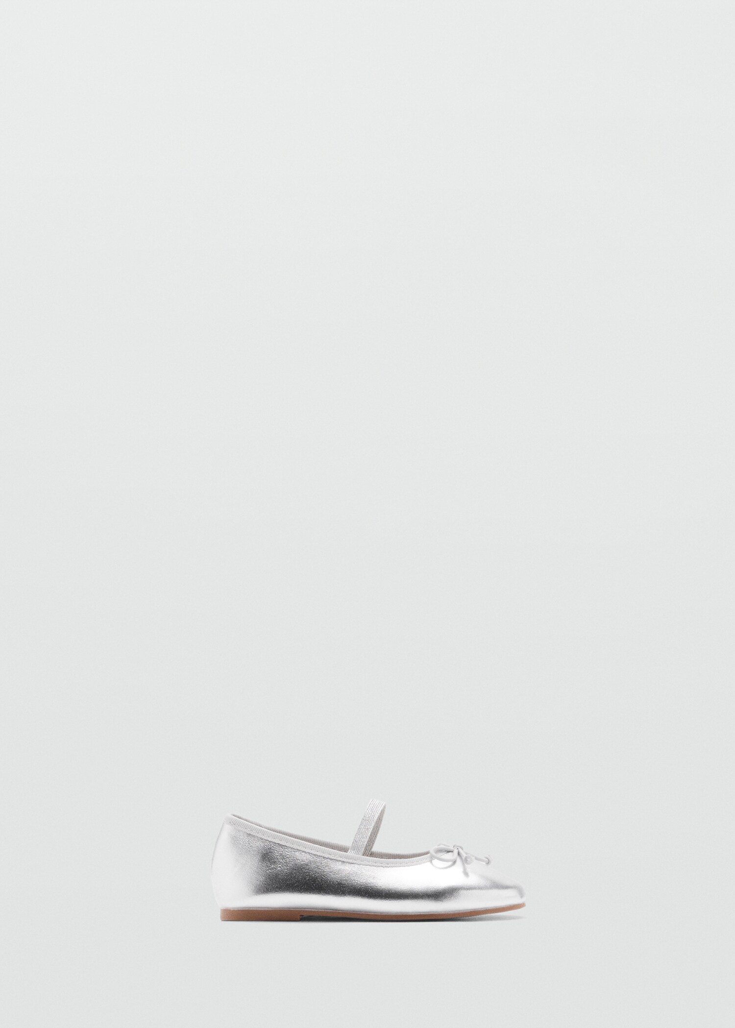 Ballet flats with metallic strap - Article without model