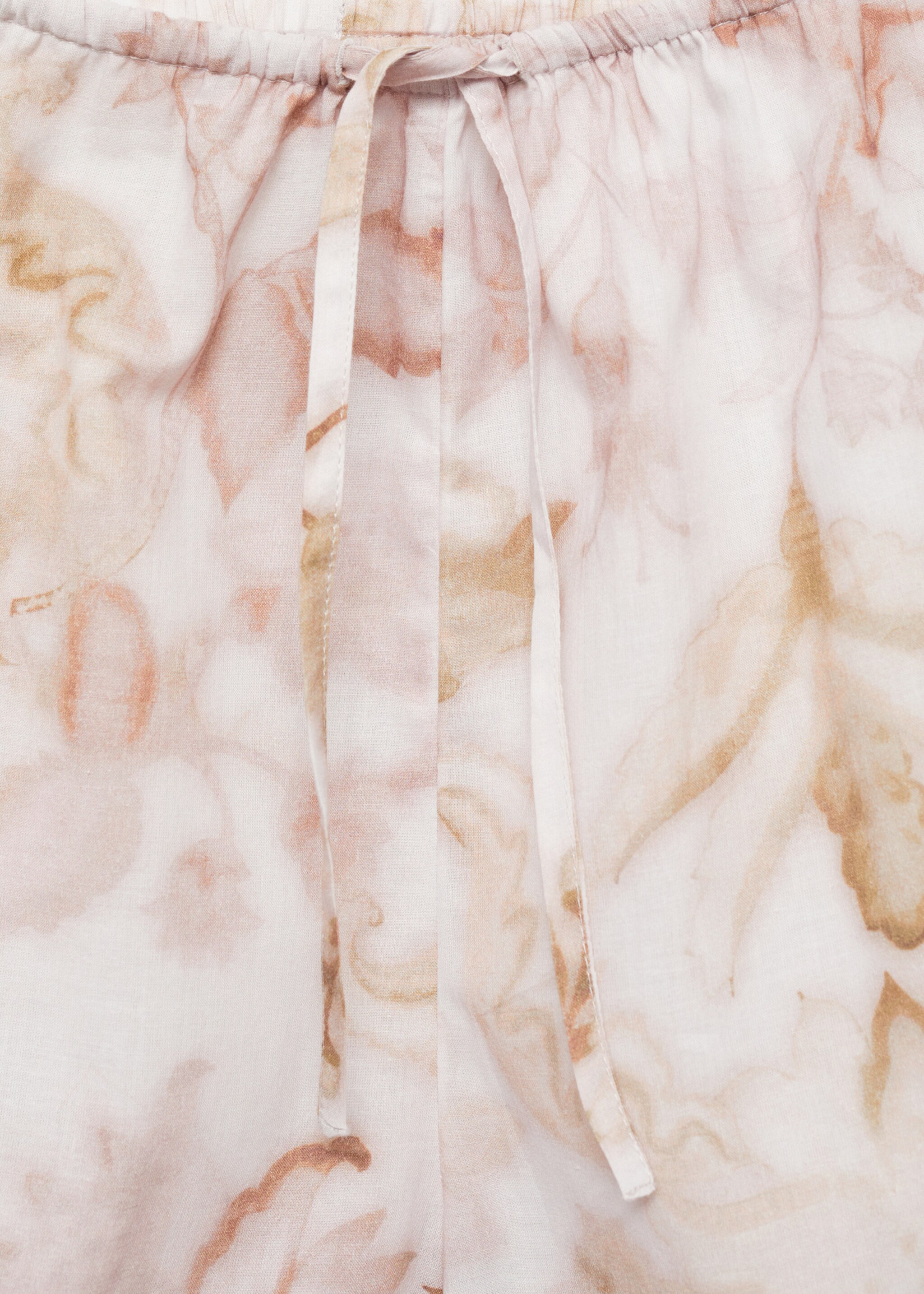 Pyjama shorts with floral detail - Details of the article 8