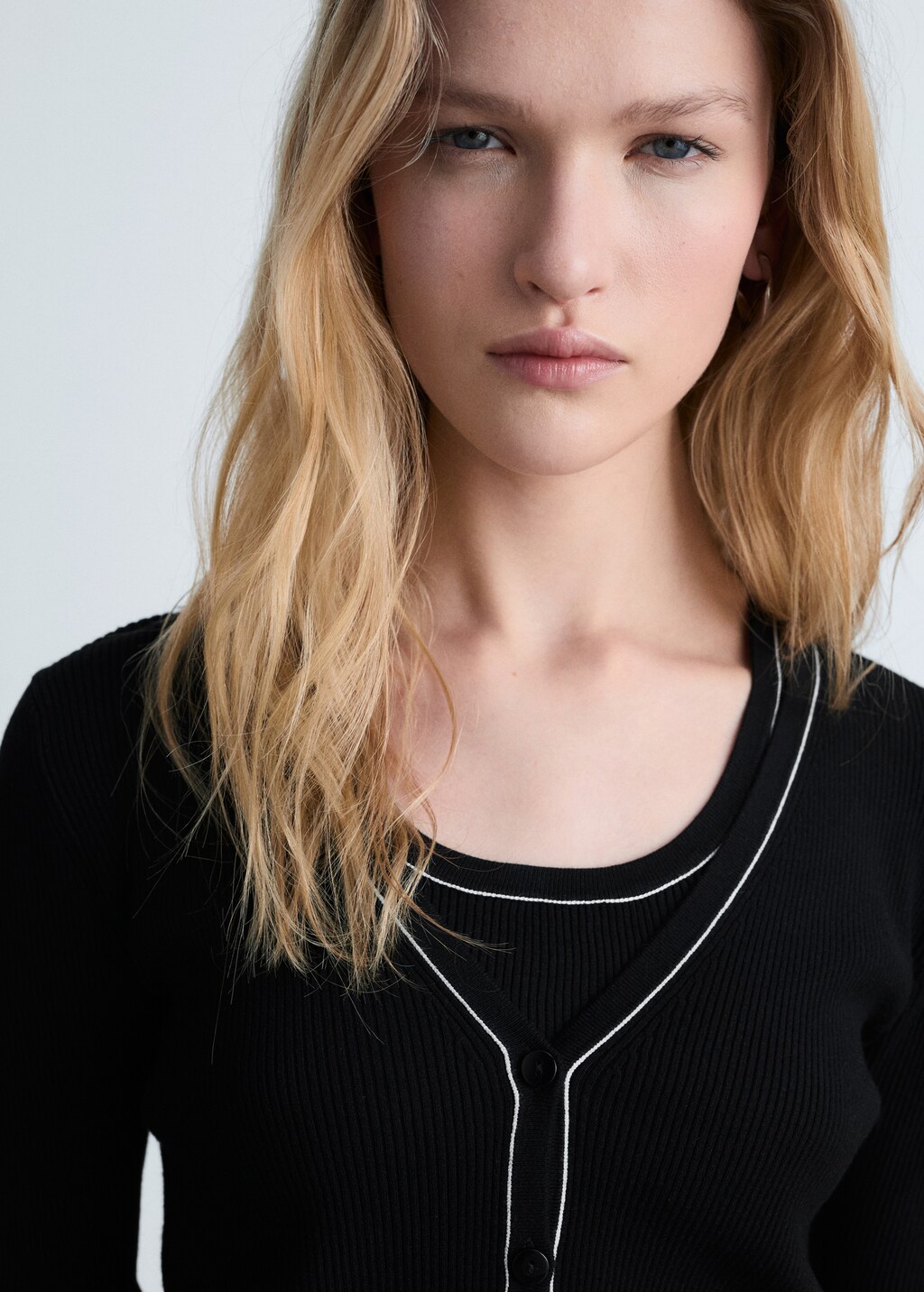 V-neck knitted cardigan