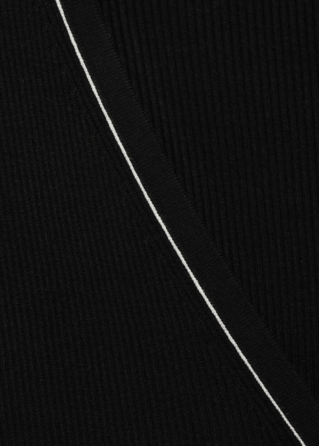 V-neck knitted cardigan