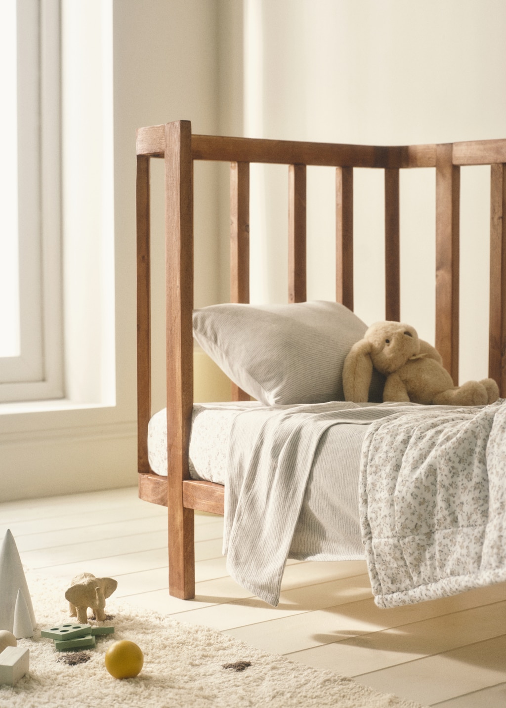 Cotton striped top sheet for crib