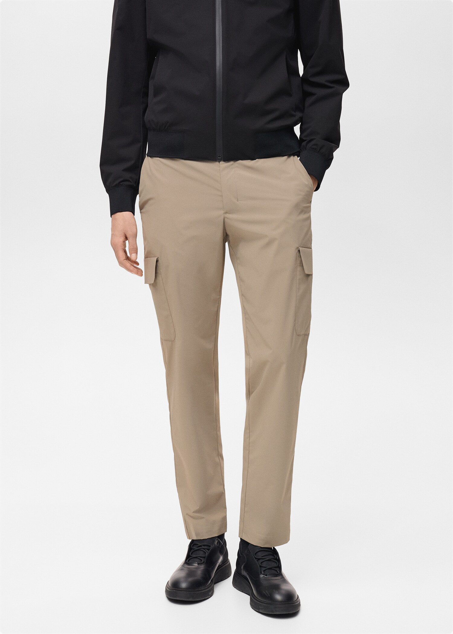Pantalón cargo termorregulador comfort stretch - Plano medio