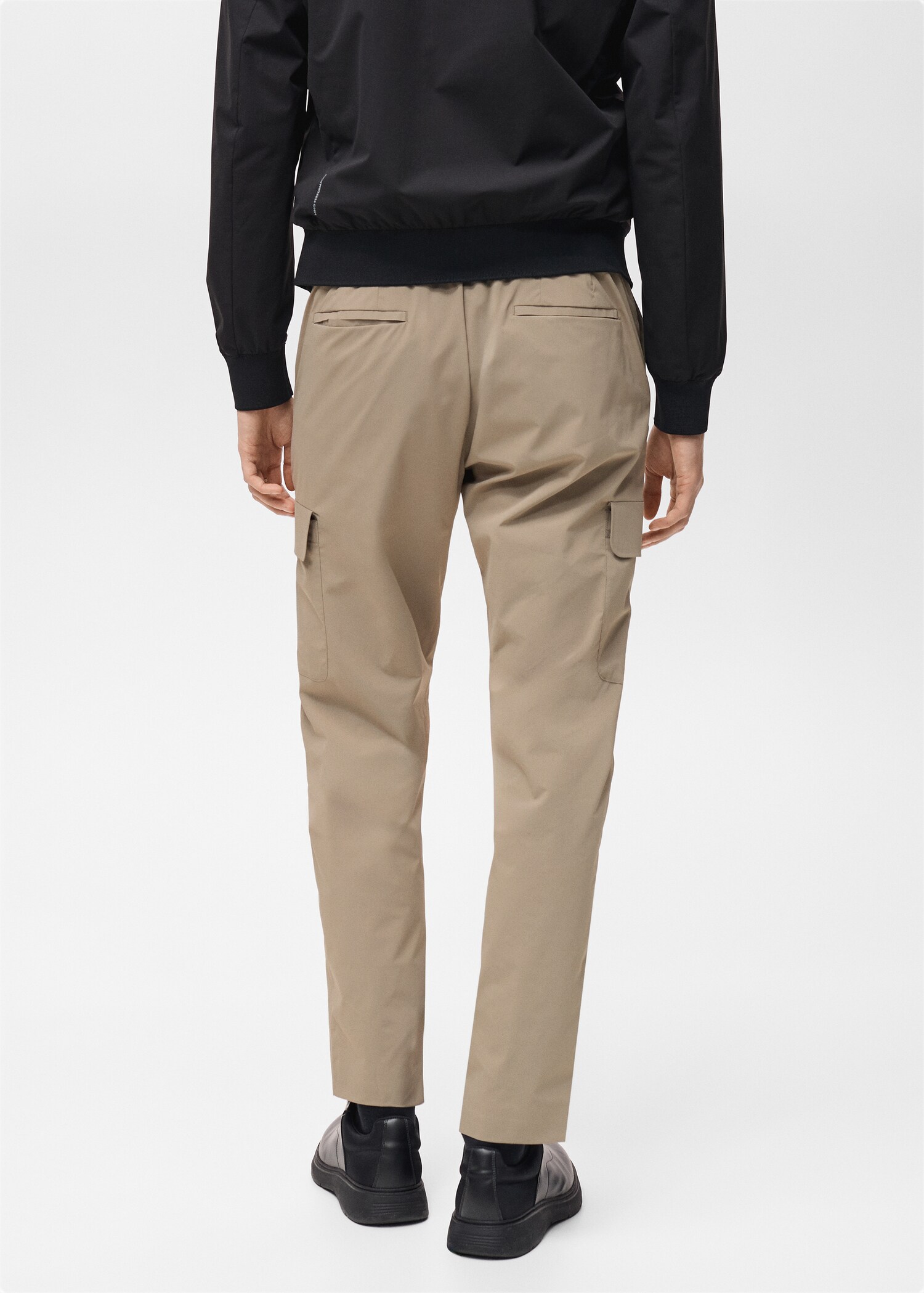 Thermoregulating comfort stretch cargo trousers - Reverse of the article