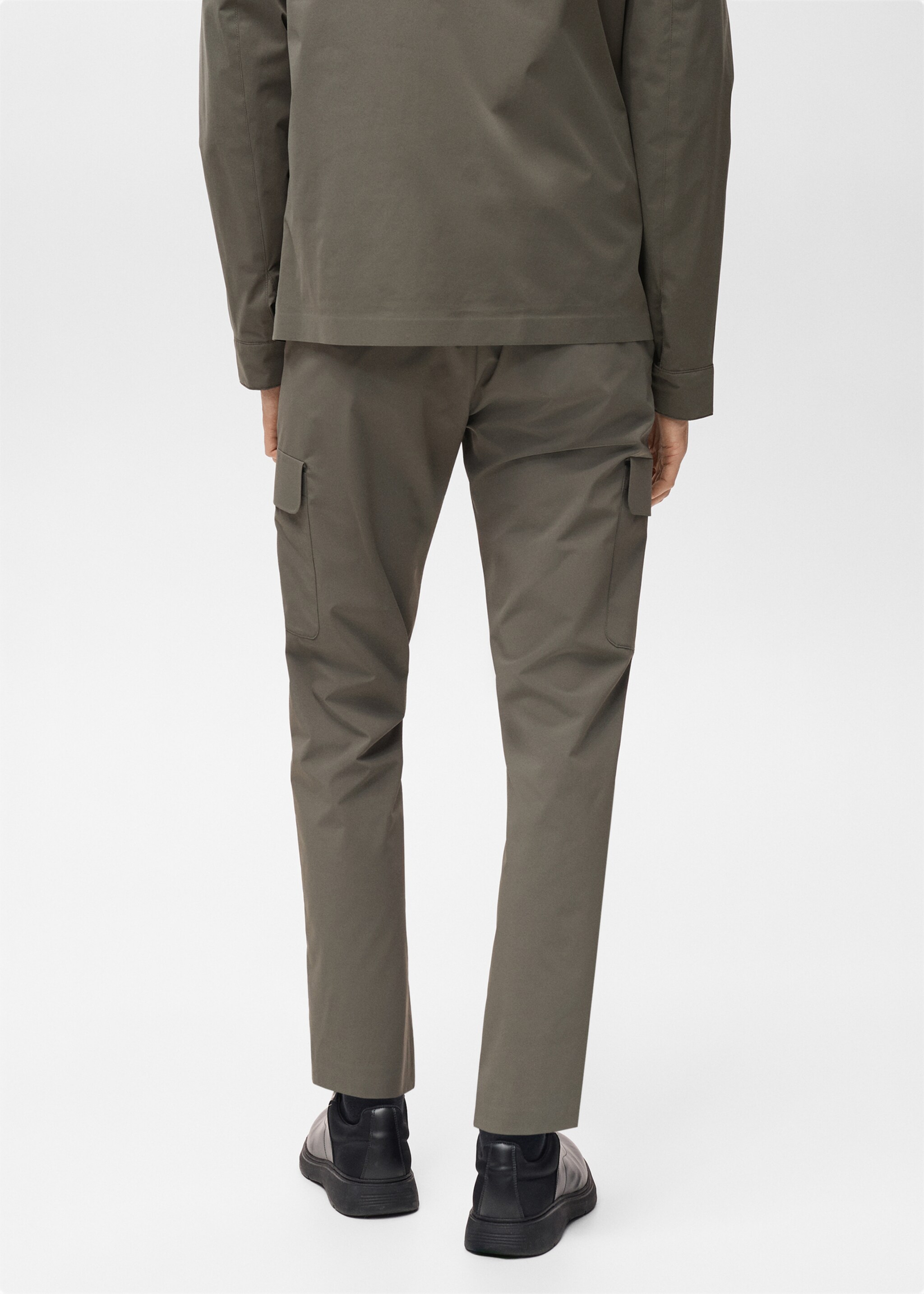 Pantalón cargo termorregulador comfort stretch - Reverso del artículo