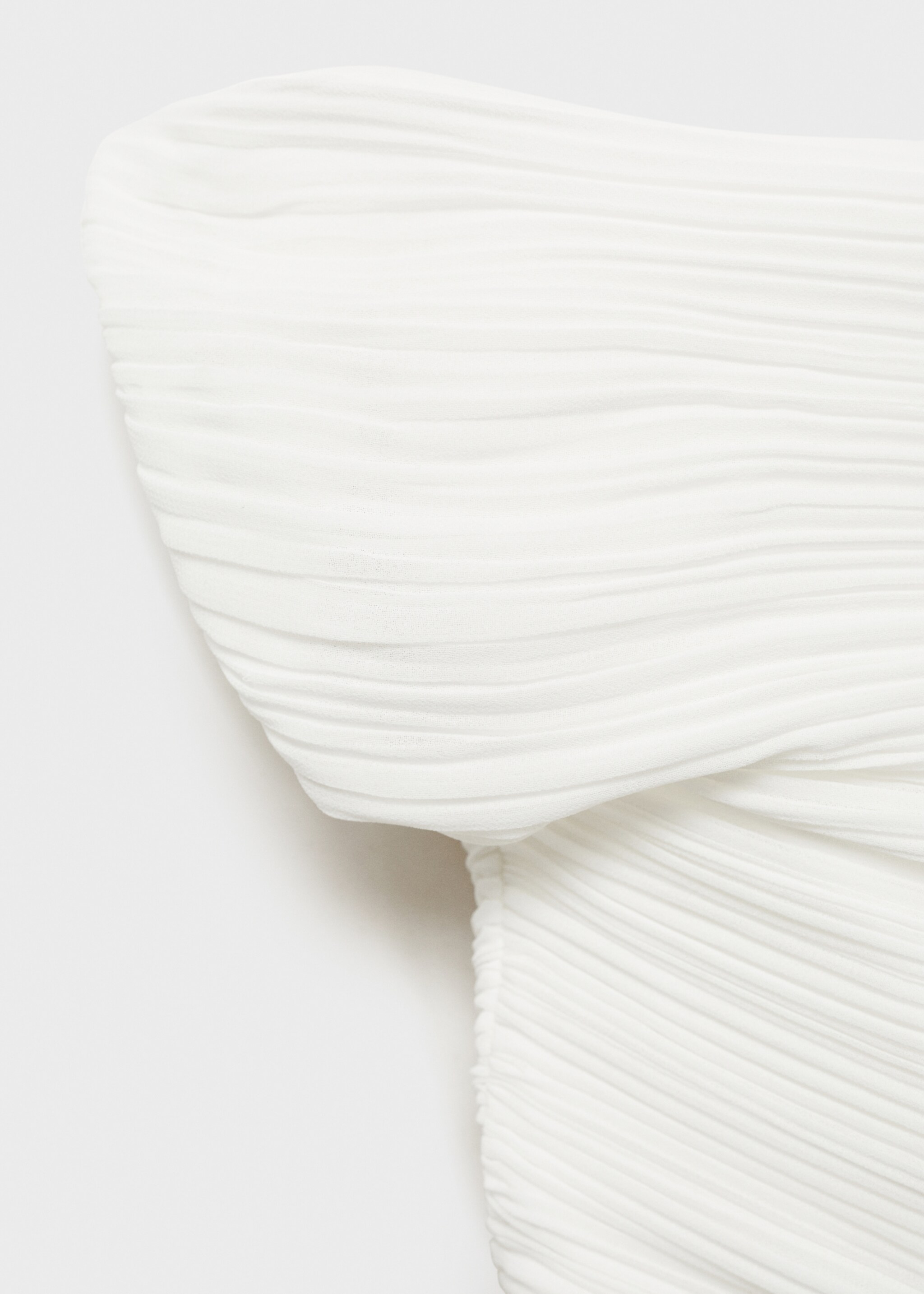 Vestido plisado hombros descubiertos - Detalle del artículo 0