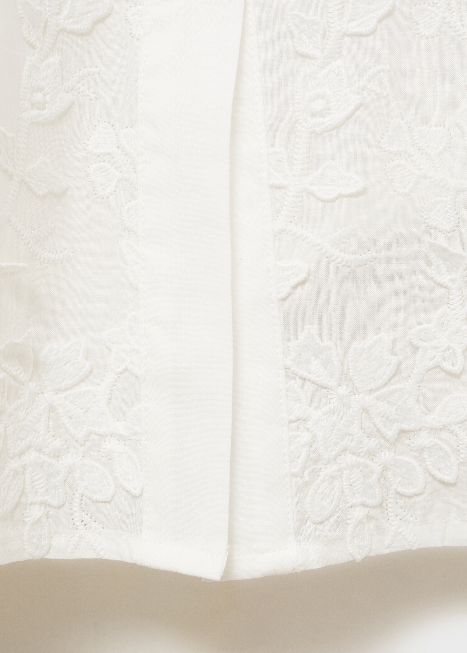 Camisa bordada manga corta - Detalle del artículo 0