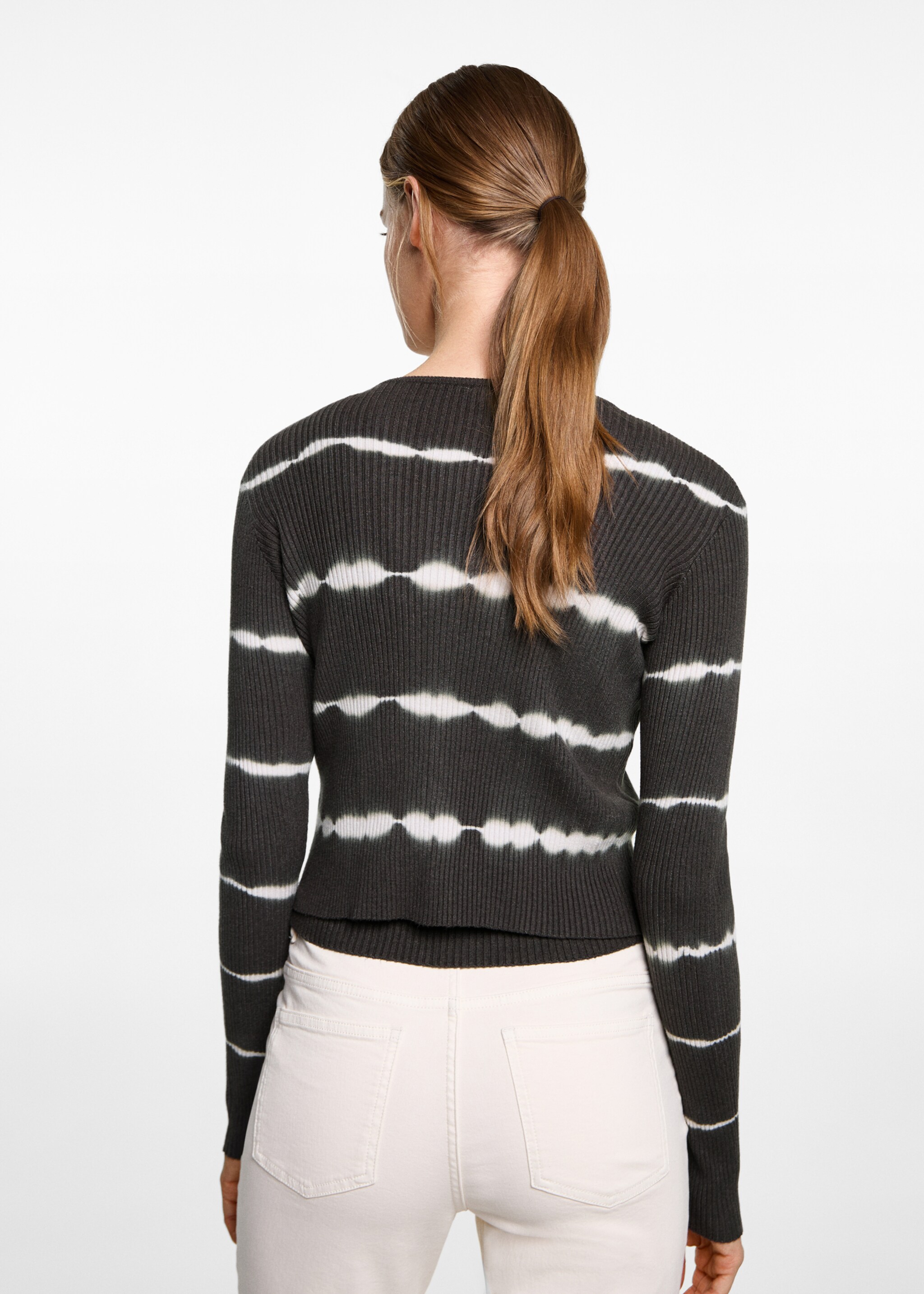 Fine-knit cardigan - Reverse of the article