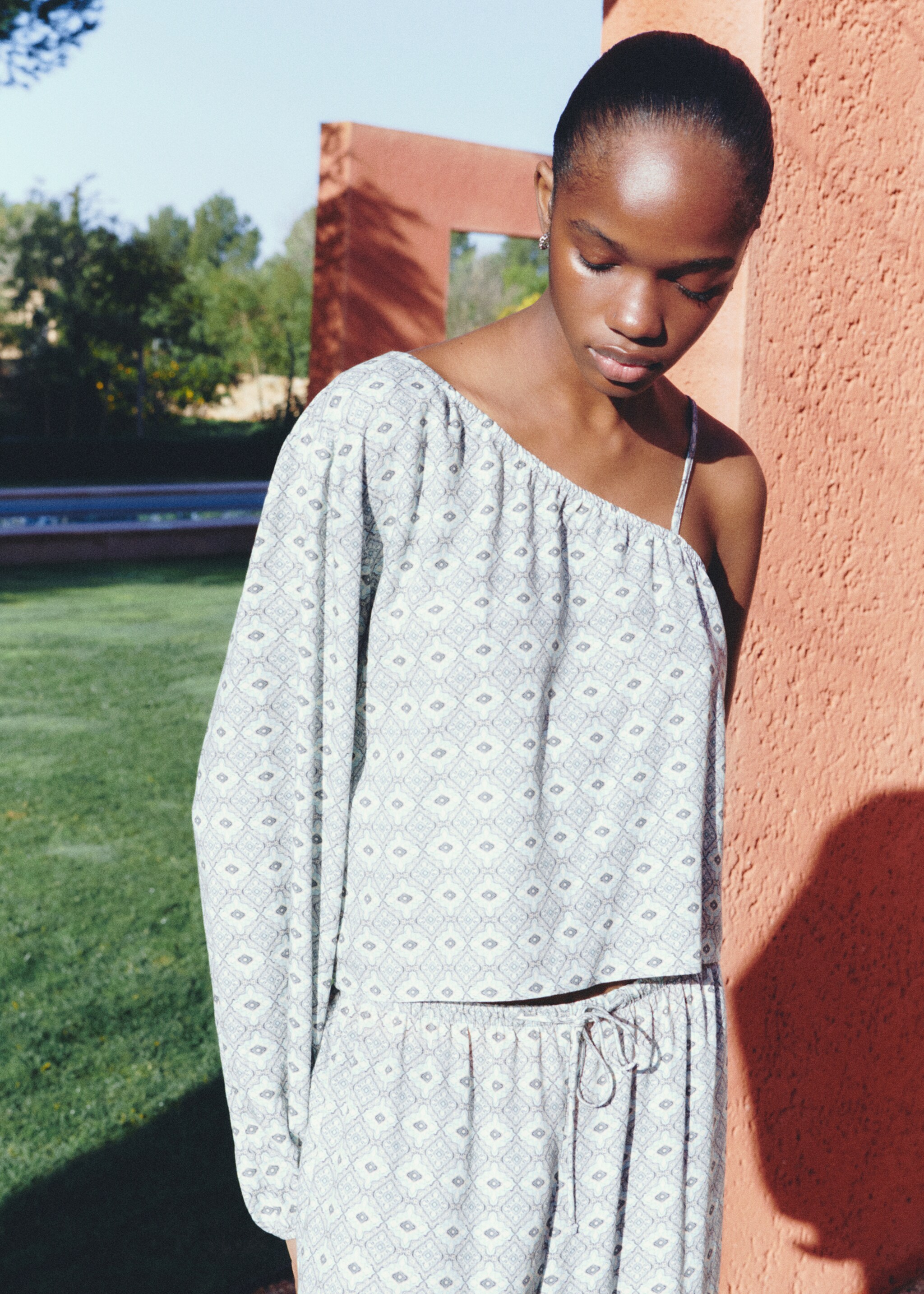 Brusa asimètrica estampada - Detall de l'article 5