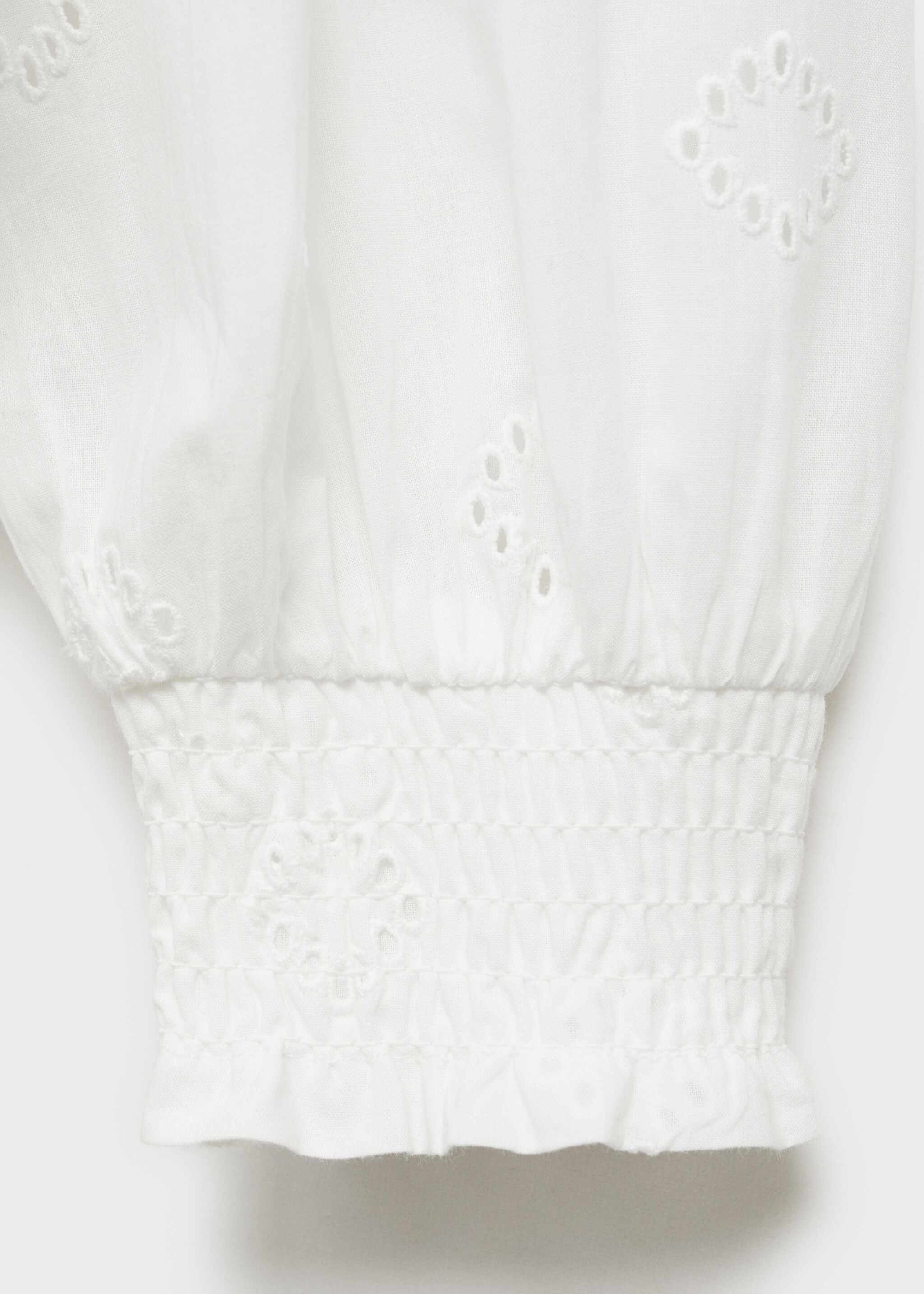 Bluse mit Broderie Anglaise - Detail des Artikels 0