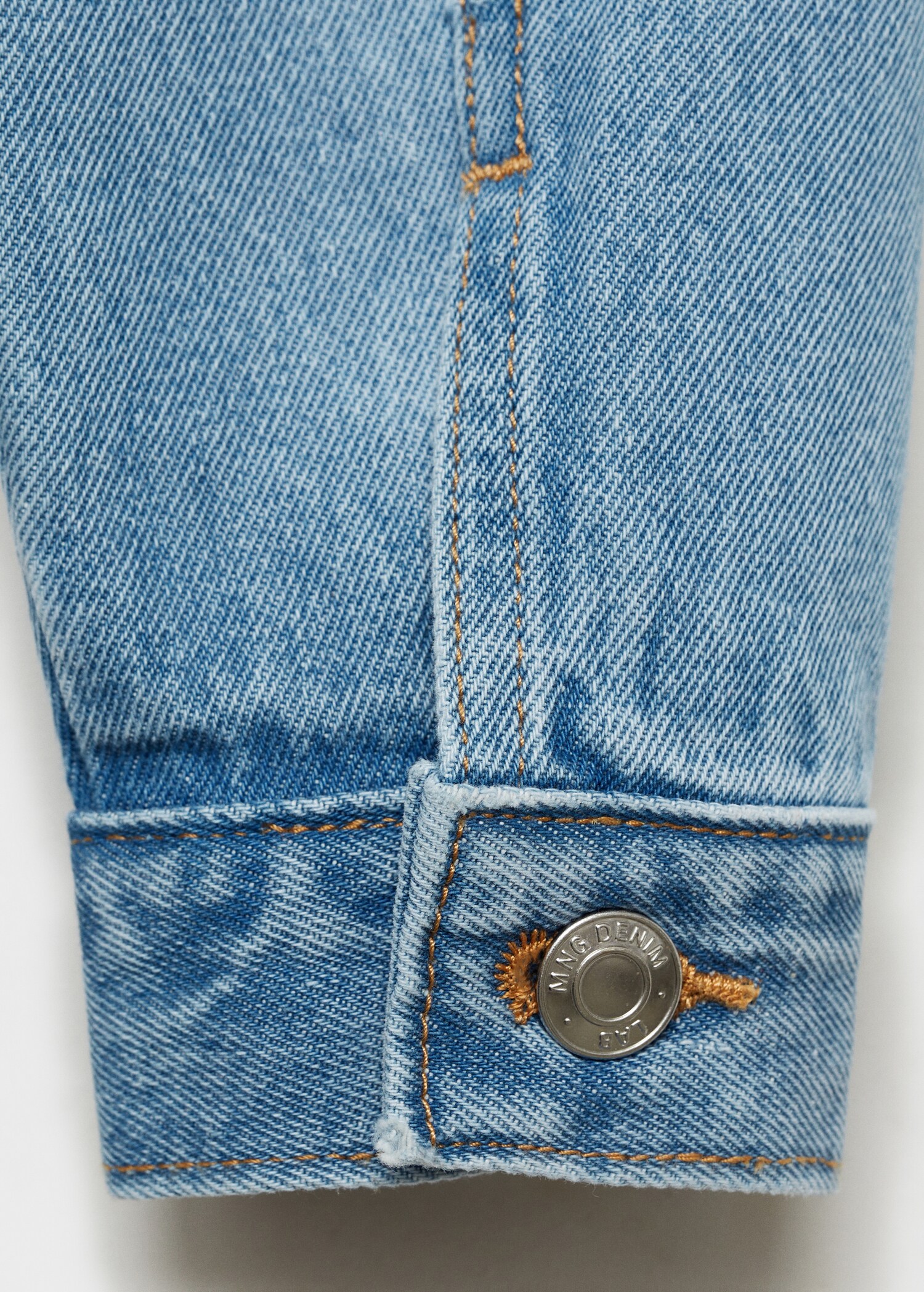 Denim jacket - Details of the article 0