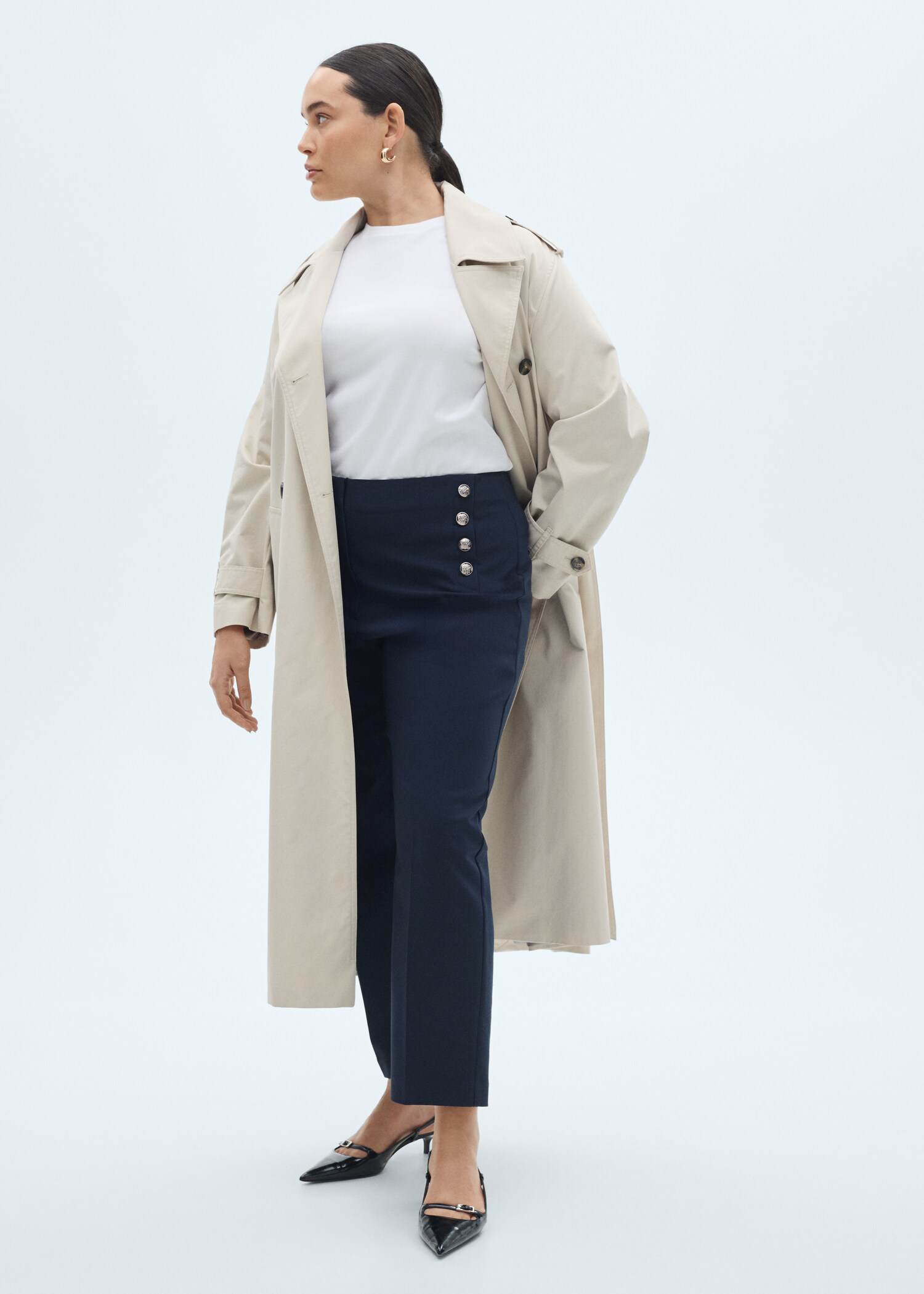 Straight trousers with jewel buttons - Details of the article 3