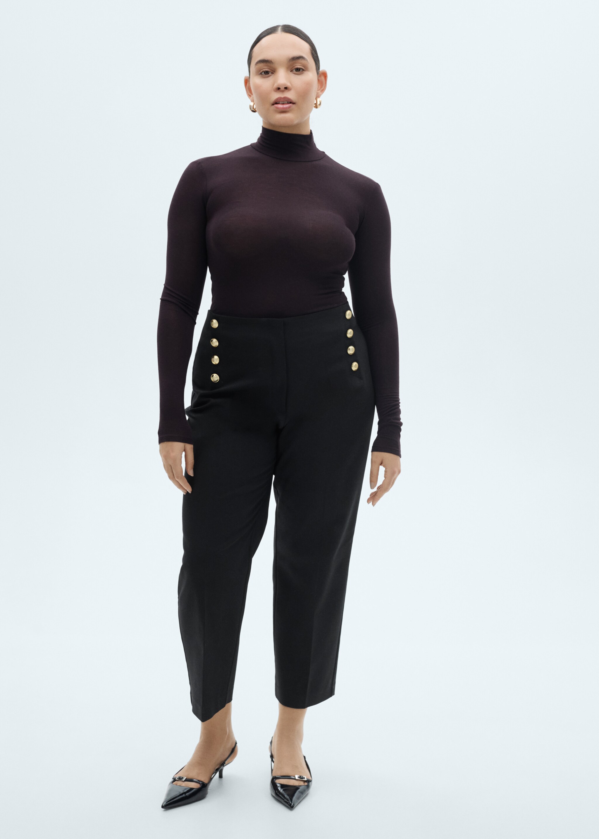 Straight trousers with jewel buttons - Details of the article 3