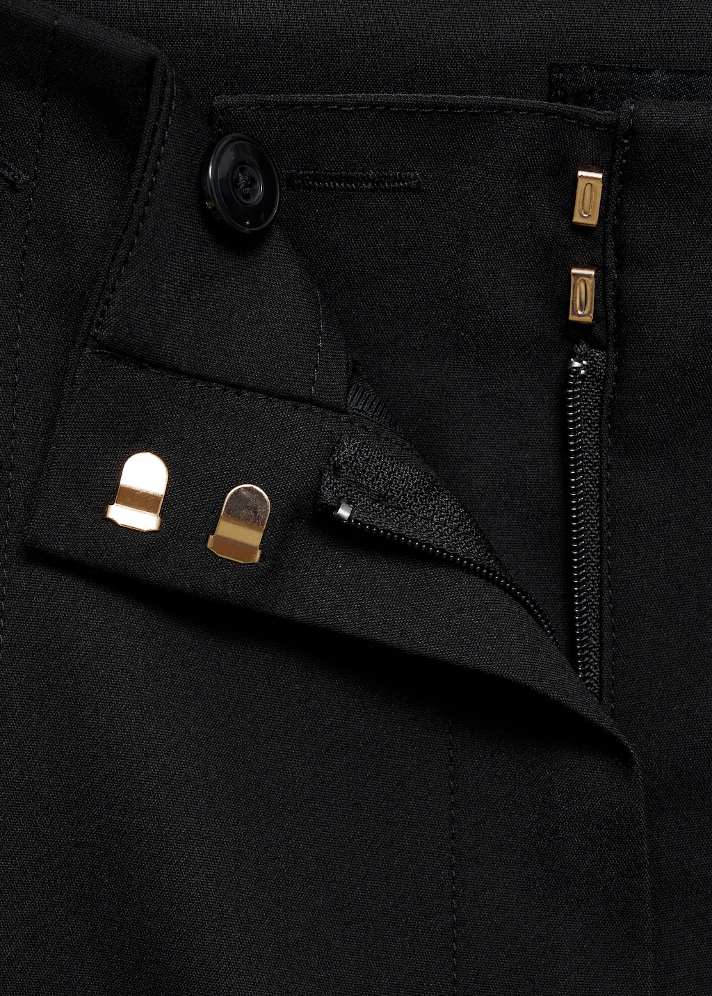 Straight pants with jewel buttons