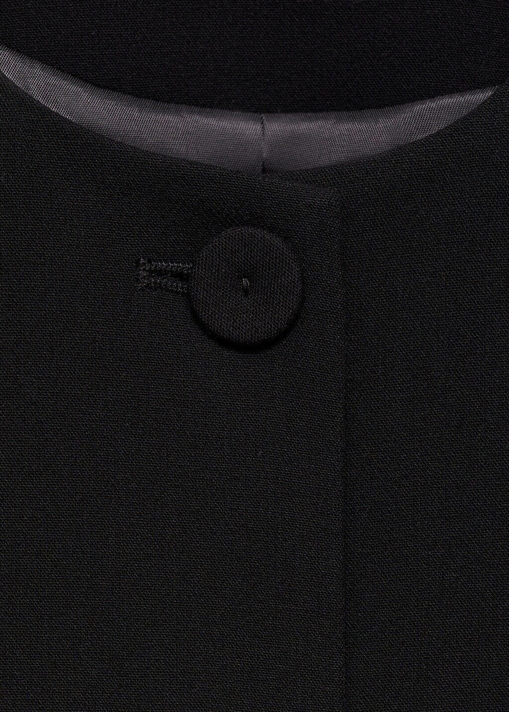 Suit vest with buttons