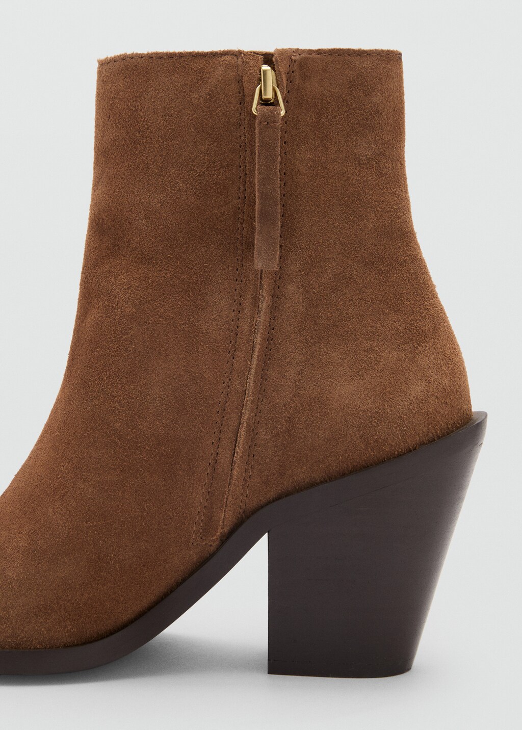 Heel suede ankle boot