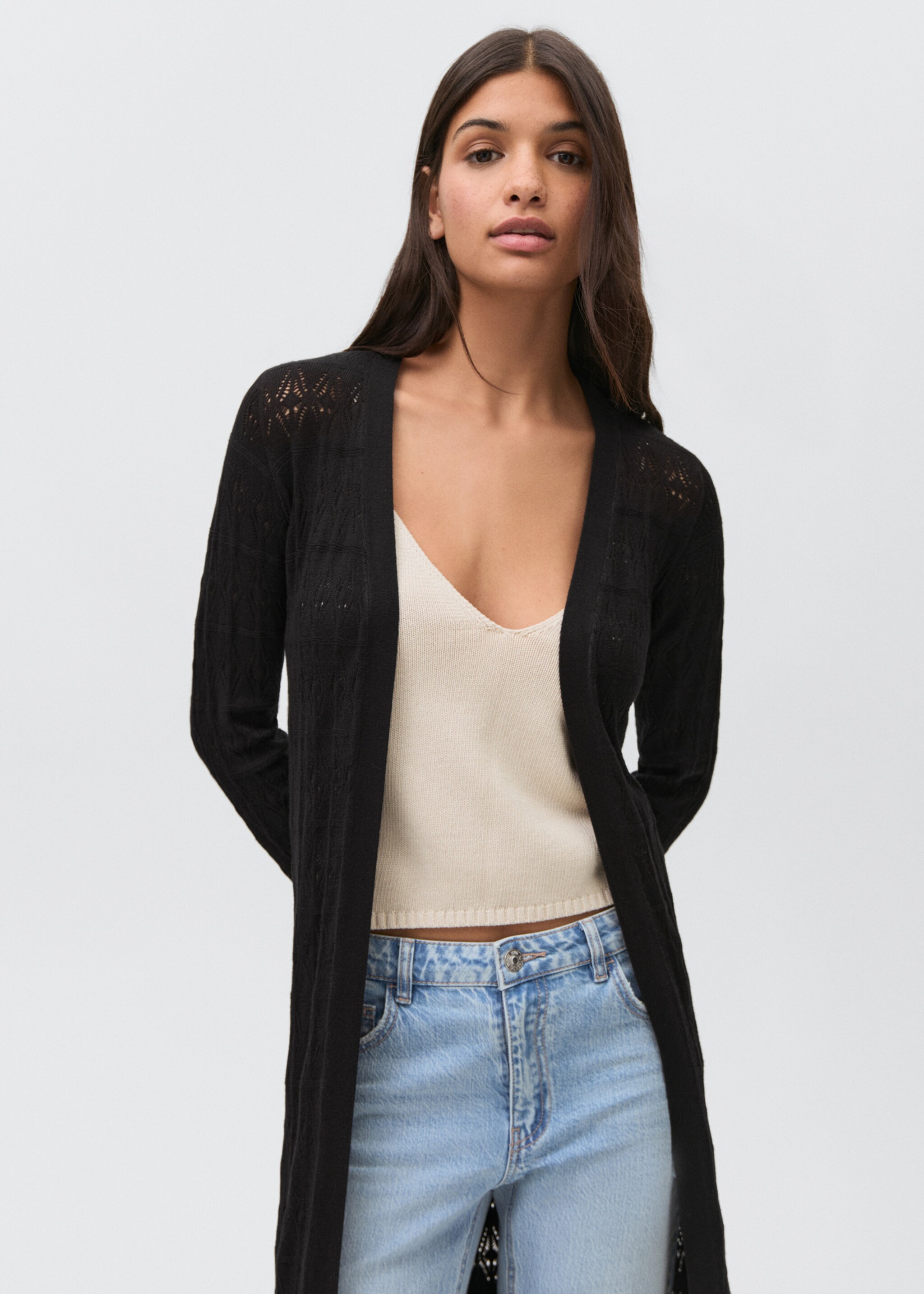 Long openwork knitted cardigan - Medium plane