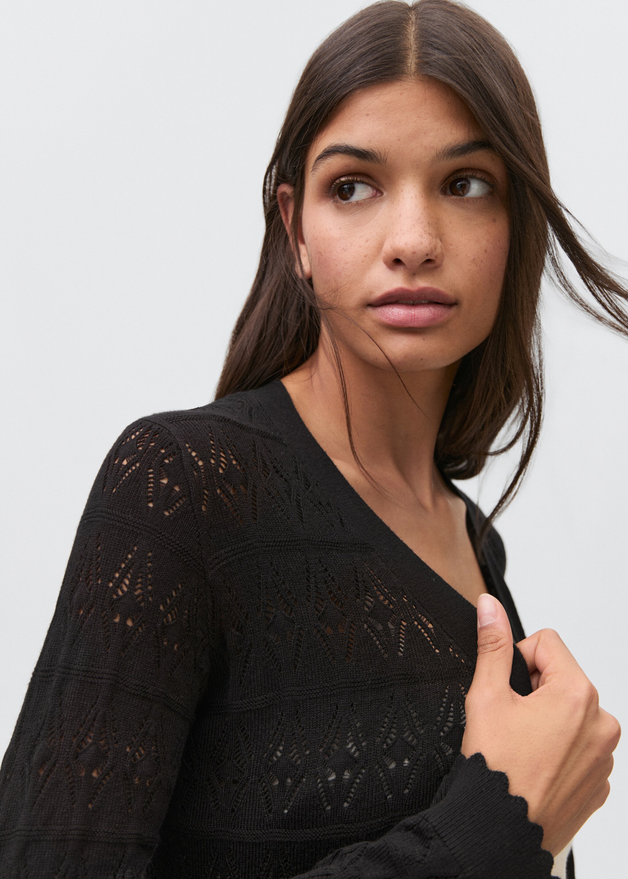 Long openwork knitted cardigan - Details of the article 1