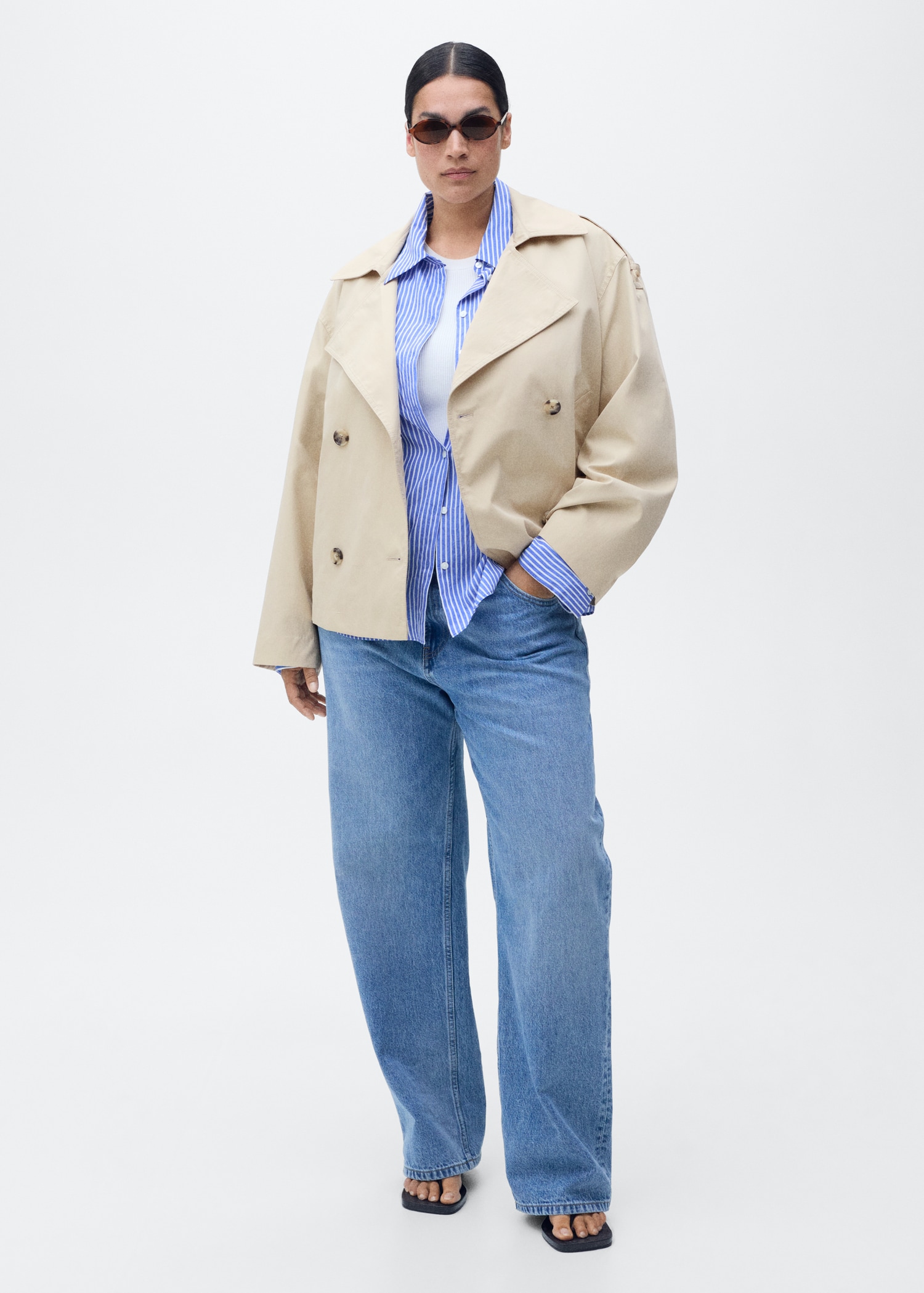 Double-breasted cropped trench coat - Details of the article 3