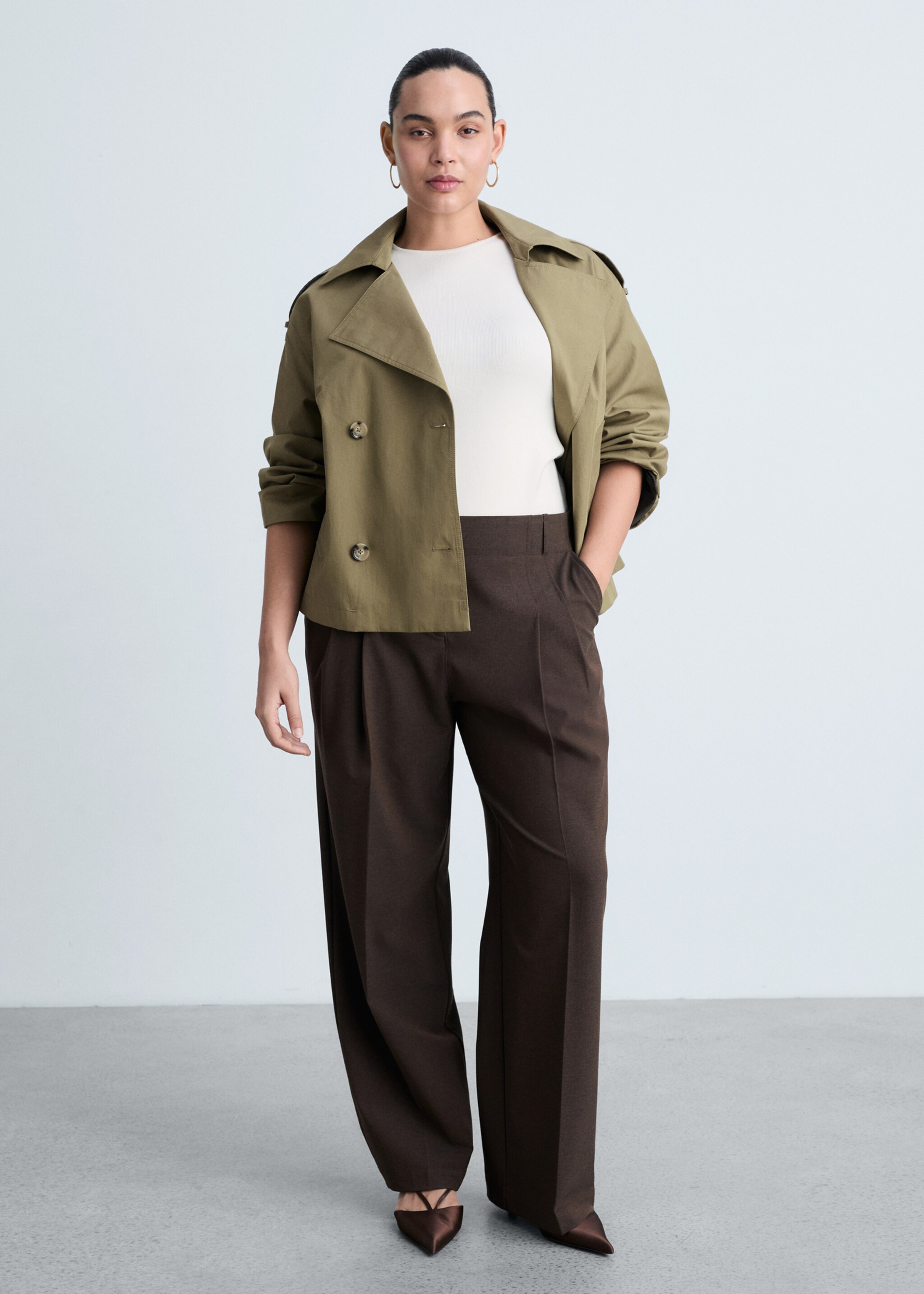 Double-breasted cropped trench coat - Details of the article 3