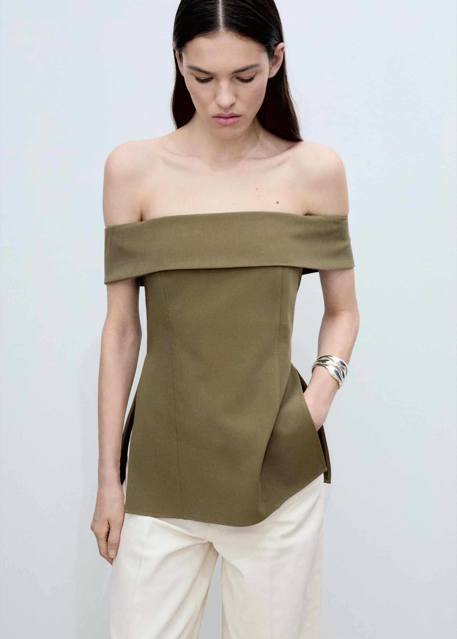 Fitted off-the-shoulder top - Medium plane