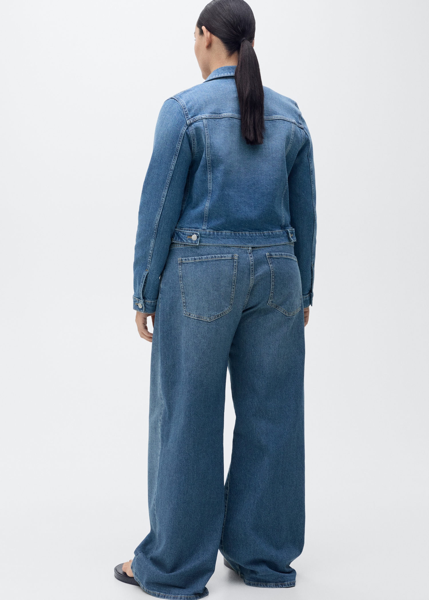 High-rise wideleg jeans - Details of the article 4