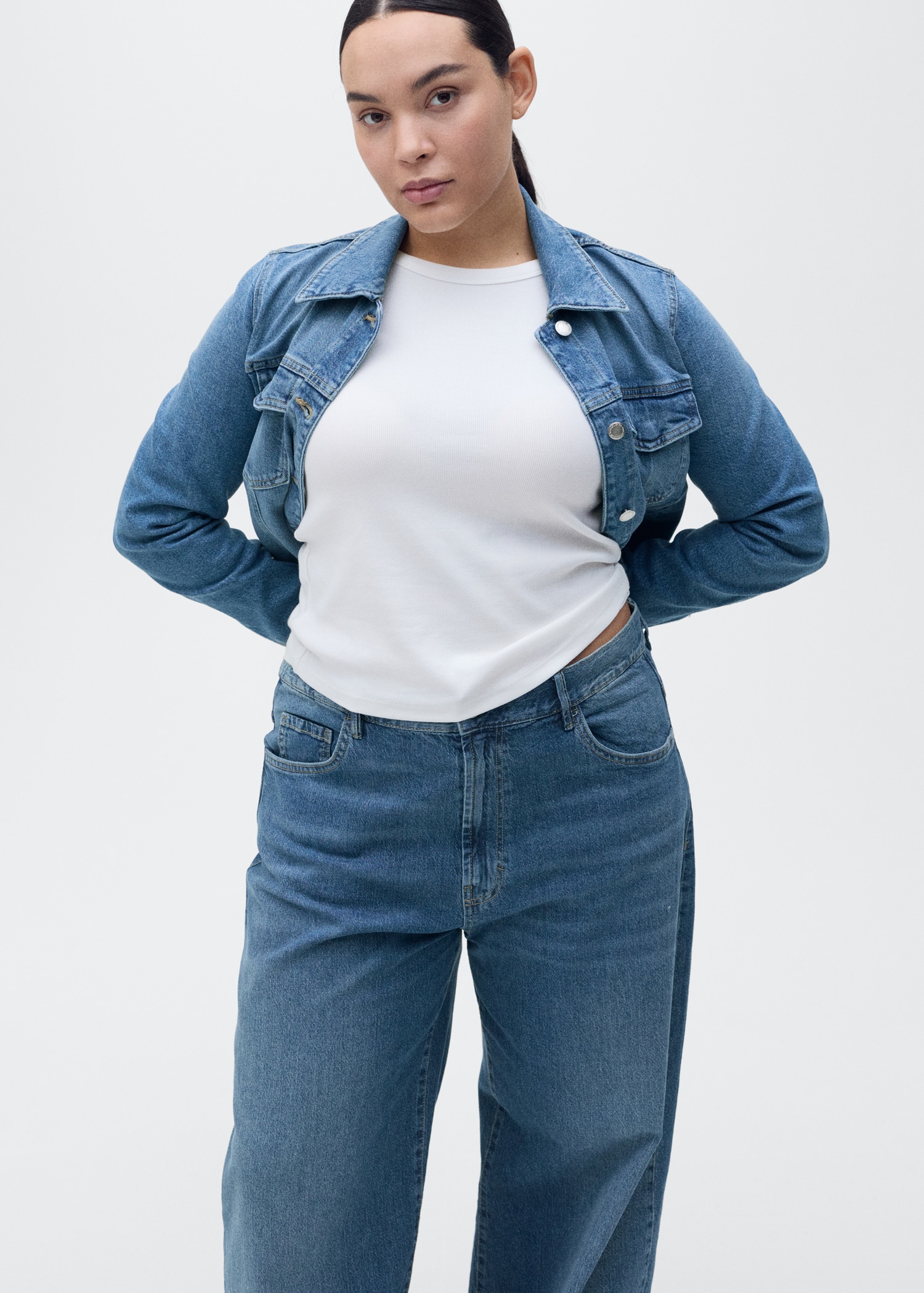 High-rise wideleg jeans - Details of the article 5